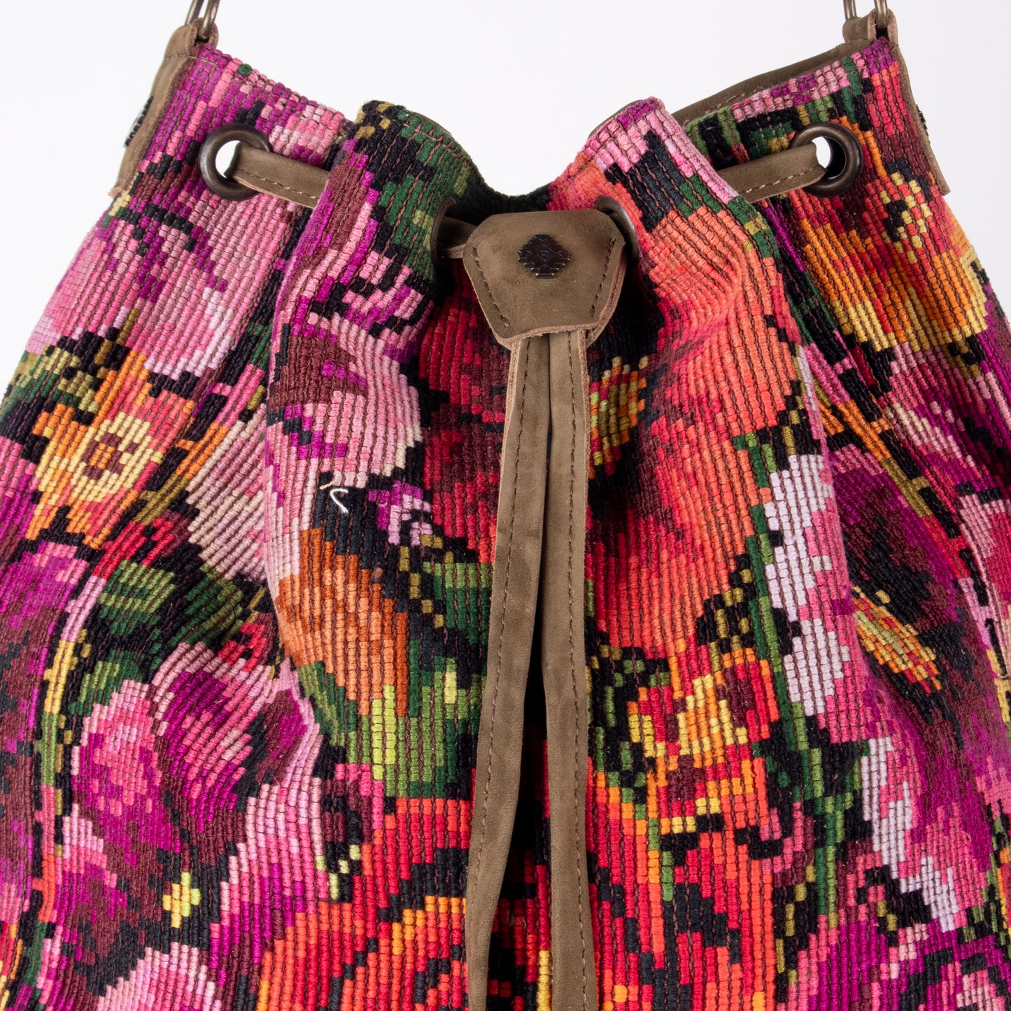 DRAWSTRING BUCKET BAG - OOAK HUIPIL - VERDE OLIVO - NO. 18023
