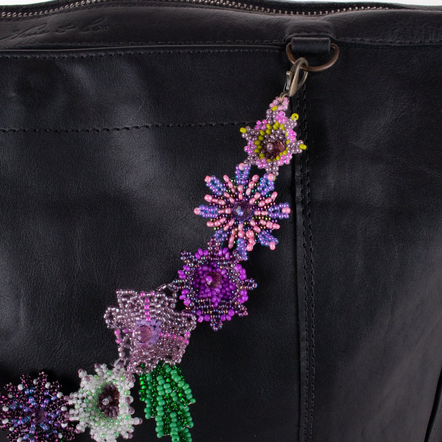 BEADED FLORAL BAG NECKLACE - NO. 19756