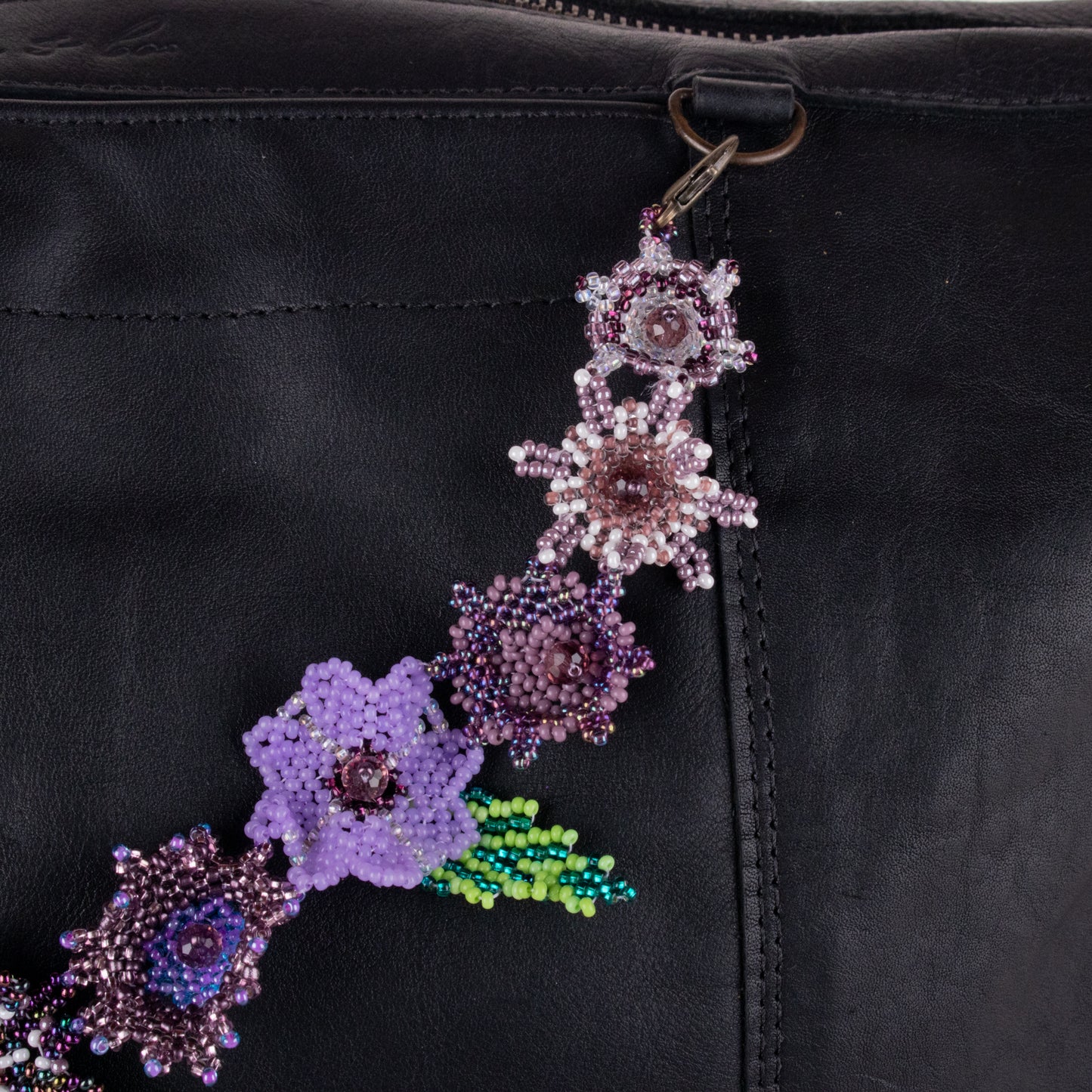 BEADED FLORAL BAG NECKLACE - NO. 19771