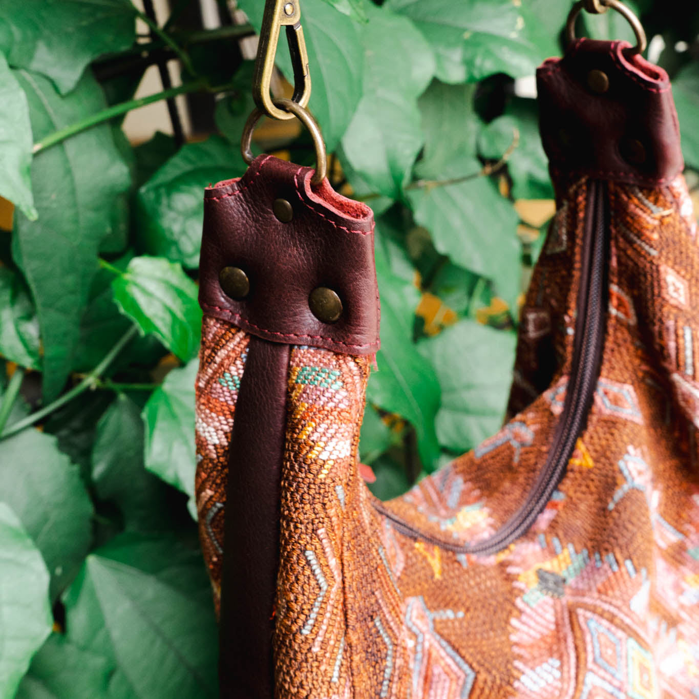 BOHO SADDLE BAG - OOAK HUIPIL - VINO TINTO - NO. 15935