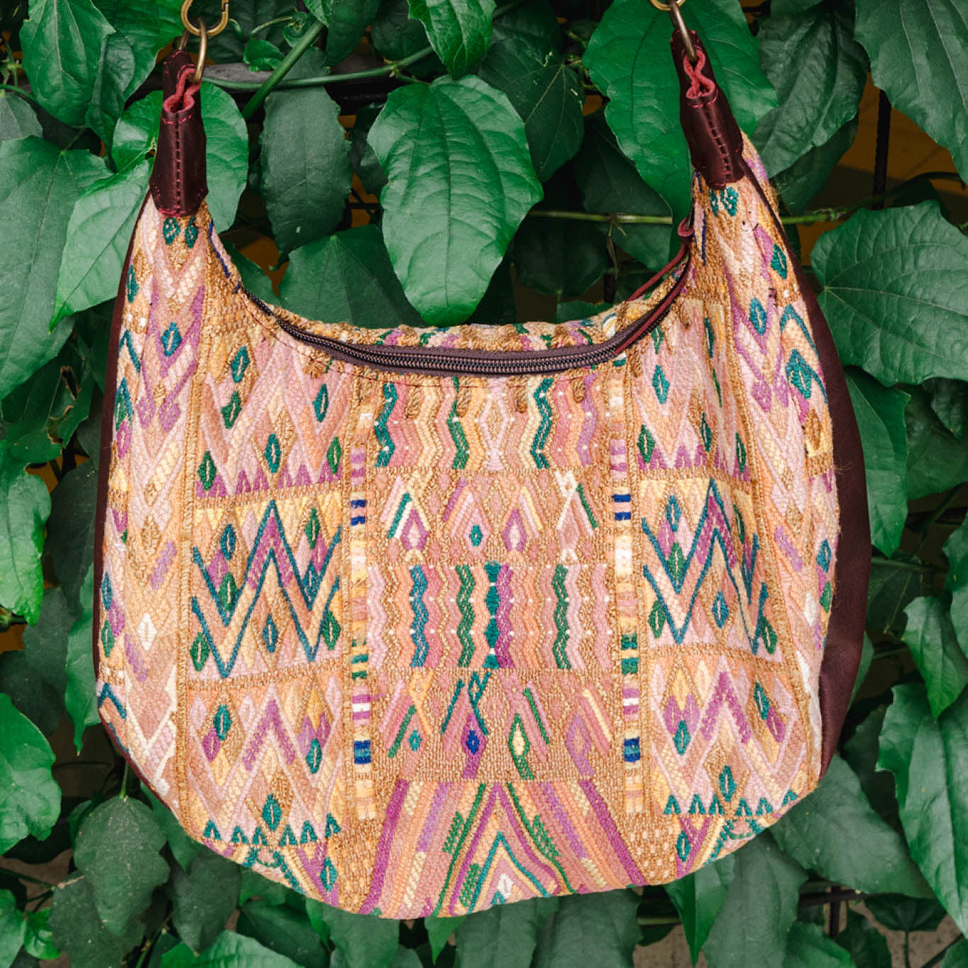 BOHO SADDLE BAG - OOAK HUIPIL - VINO TINTO - NO. 15933