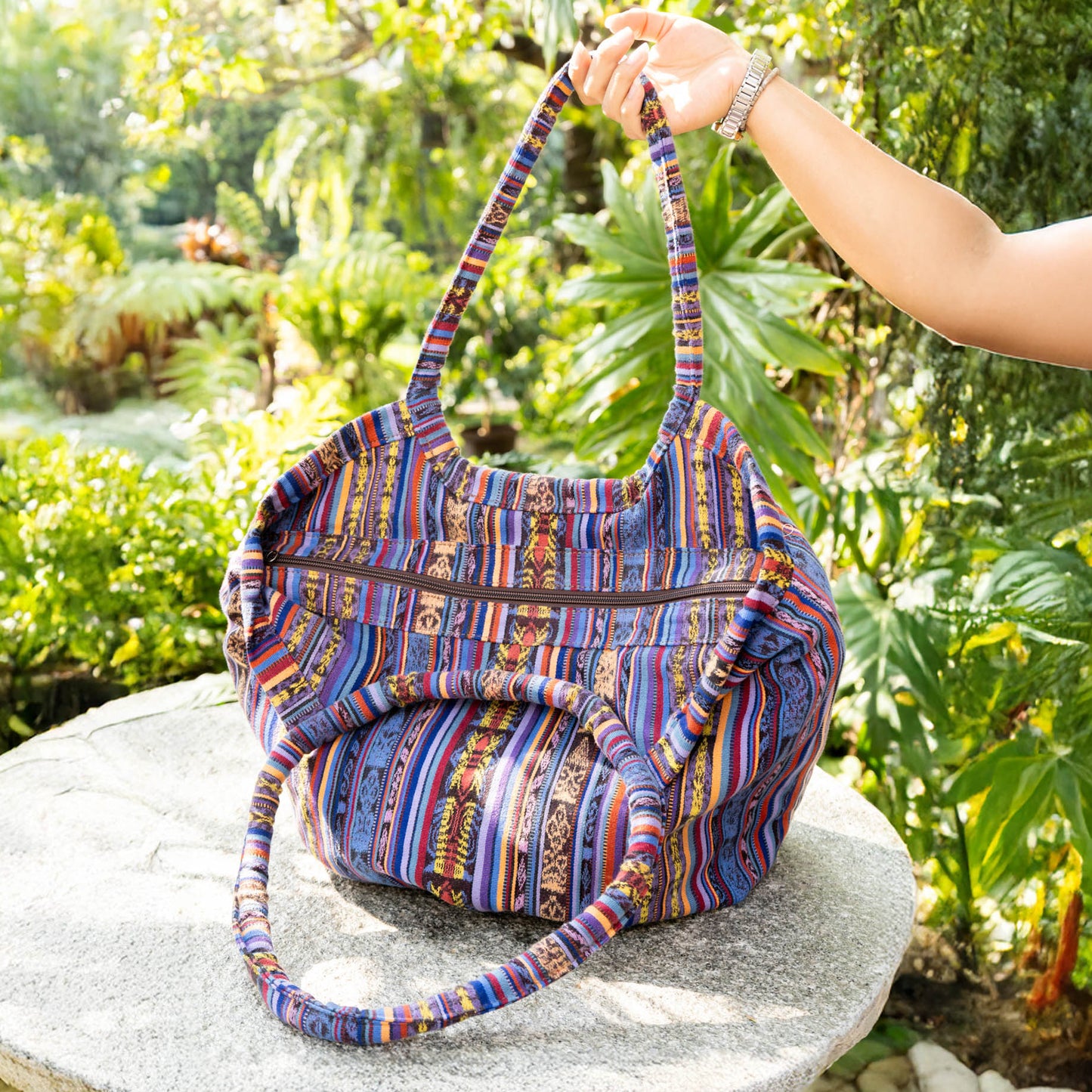 MEDIUM VOYAGER BAG - BUTTERFLY CORTE - NO. 15972