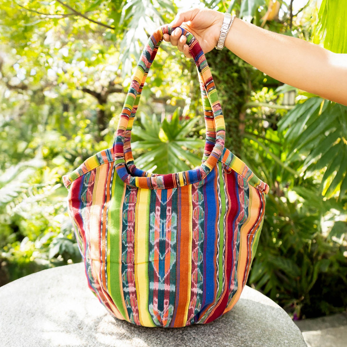 MEDIUM VOYAGER BAG - BUTTERFLY CORTE - NO. 15974