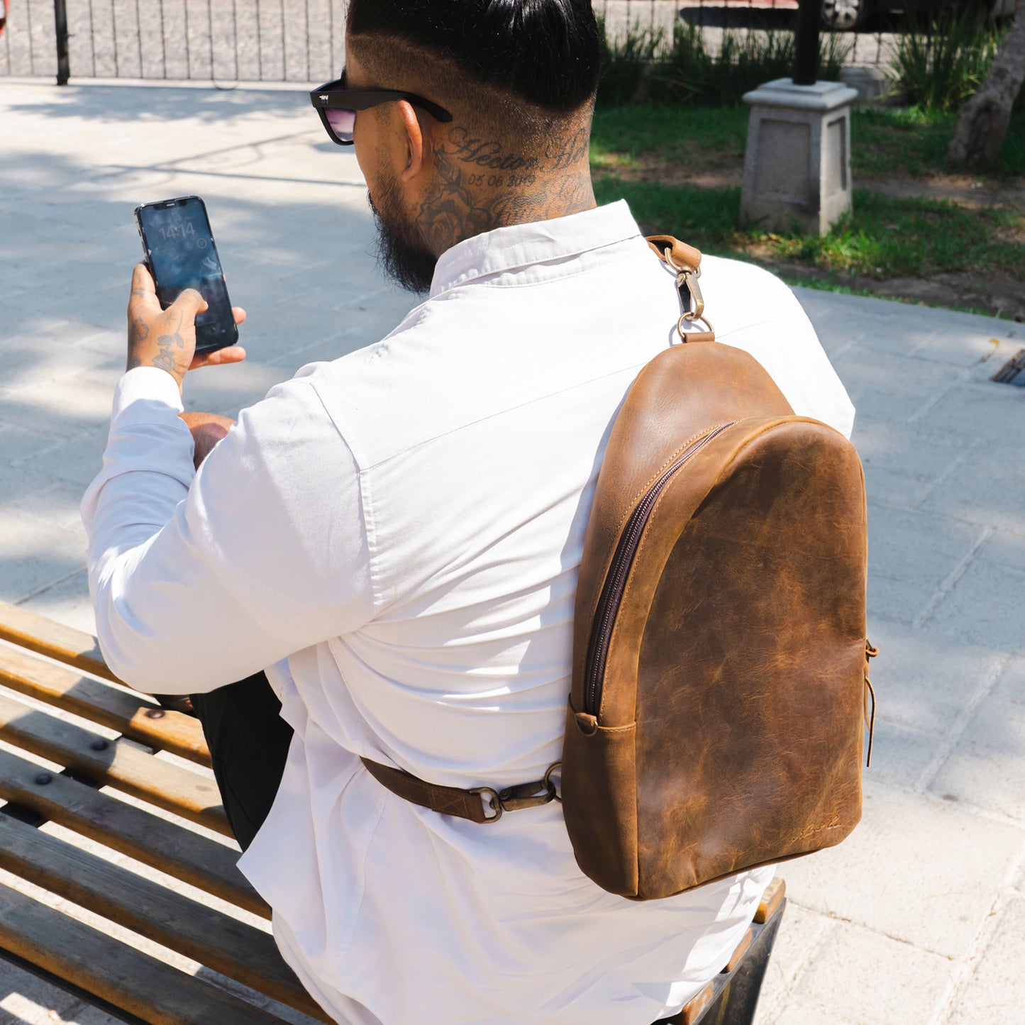 CROSSBODY SLING 2.0 - LARGE - FULL LEATHER - CHESTNUT