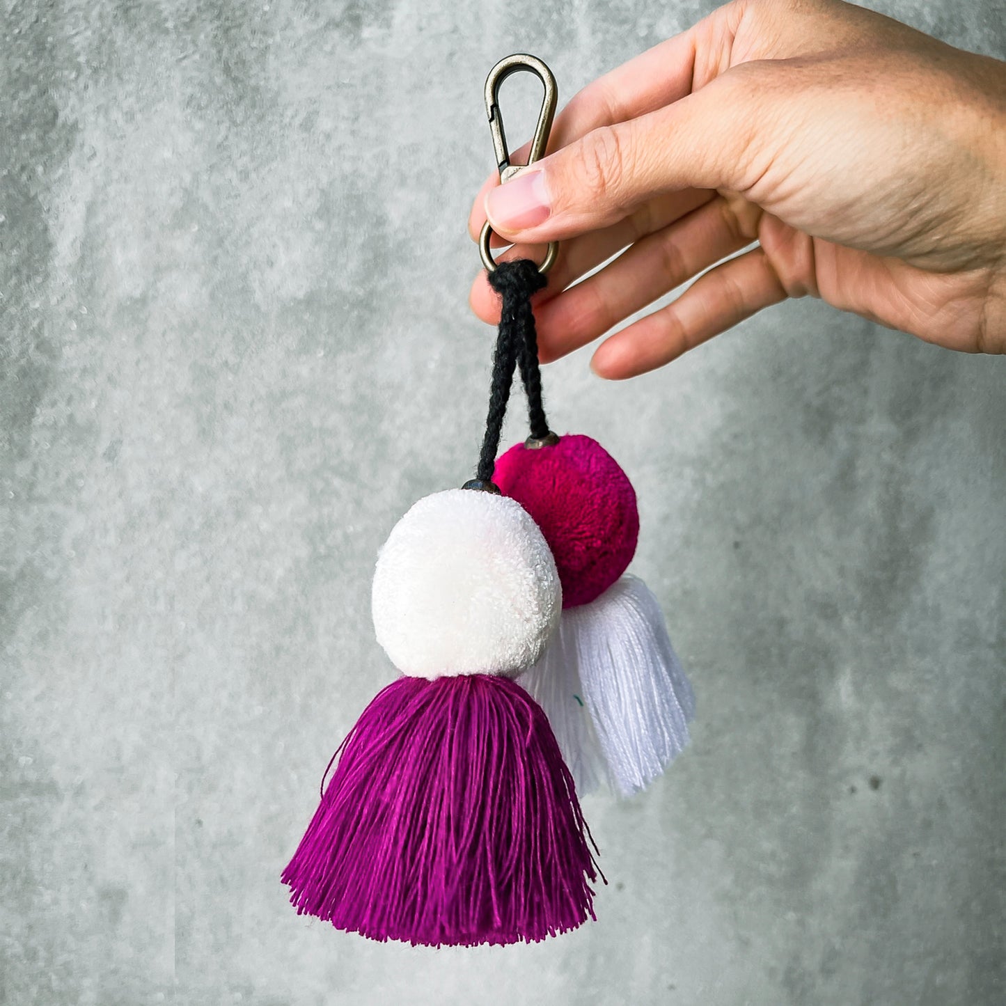 DOUBLE POM TASSEL - MAGENTA & WHITE