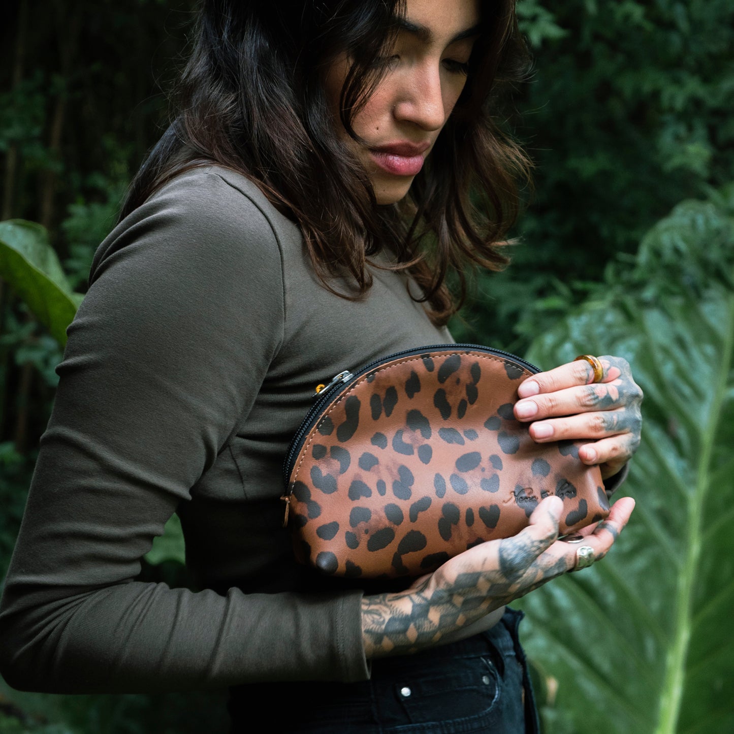 DOME CLUTCH - FULL LEATHER - LEOPARD