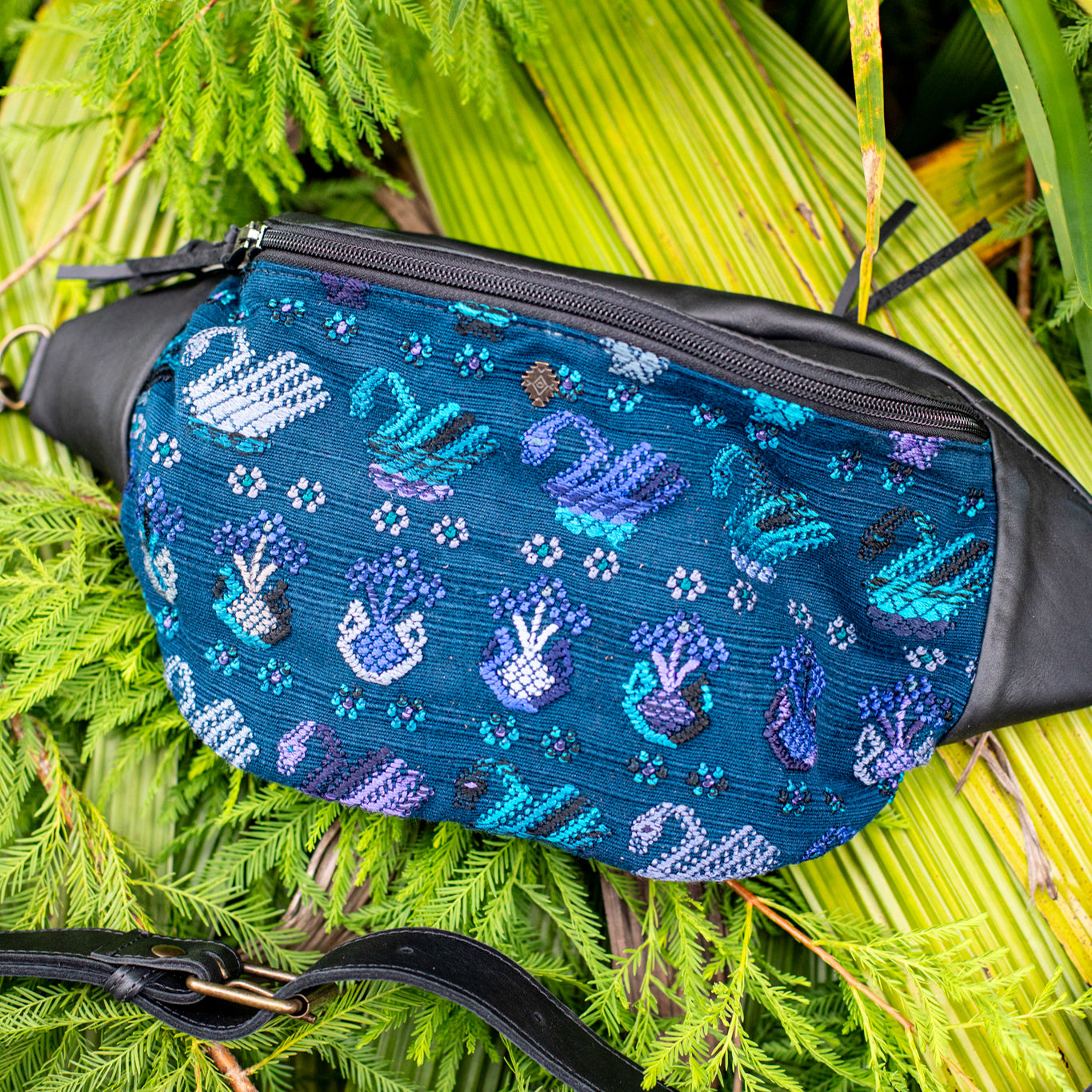 EL DON MANNY PACK - OOAK HUIPIL - BLACK - NO. 17025