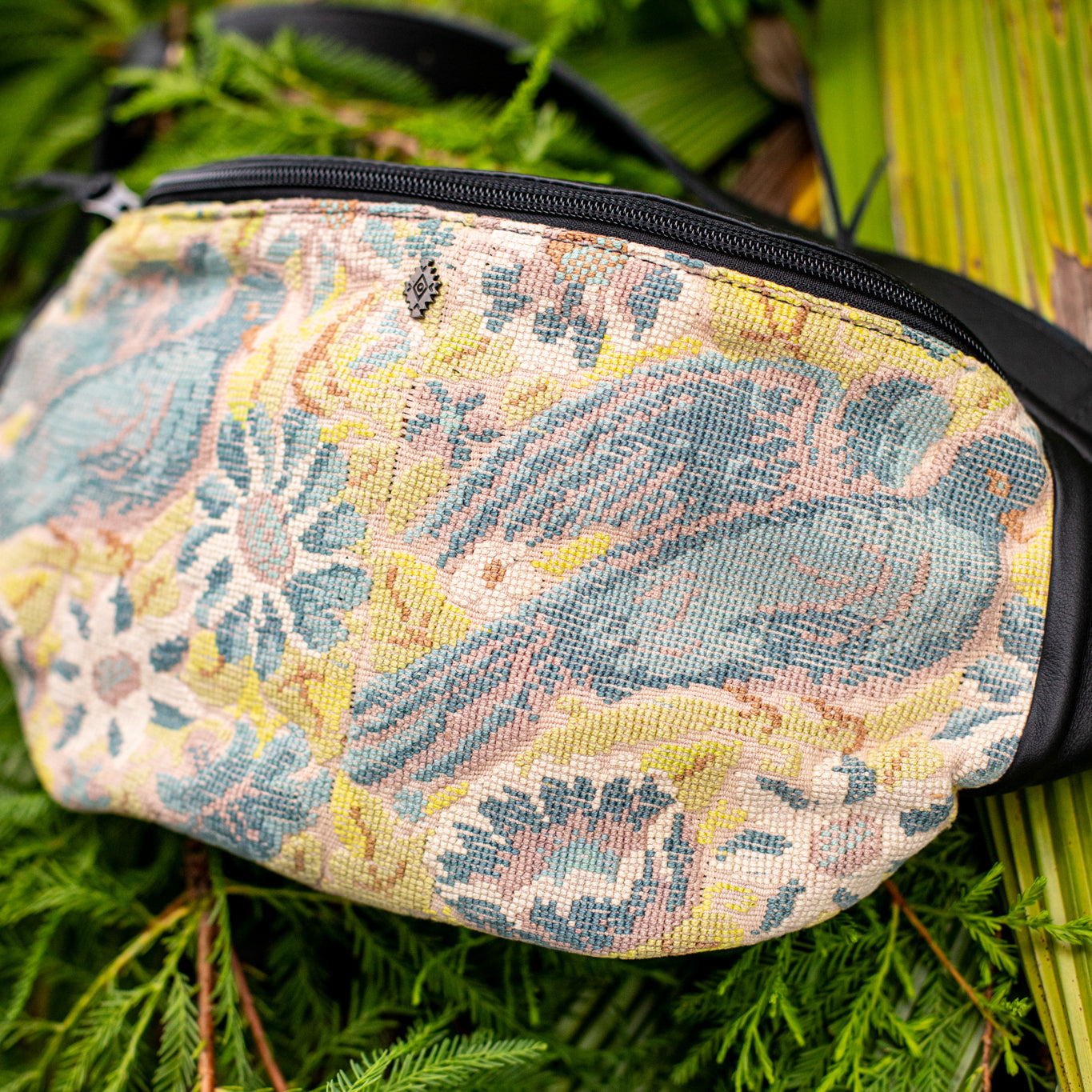 EL DON MANNY PACK - OOAK HUIPIL - BLACK - NO. 17027