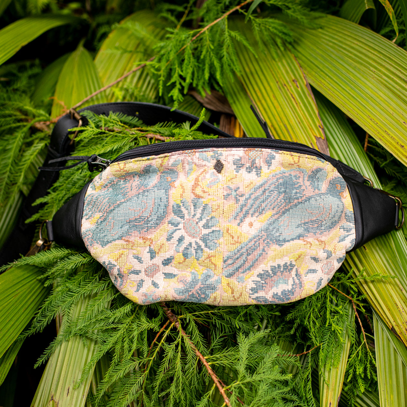 EL DON MANNY PACK - OOAK HUIPIL - BLACK - NO. 17027