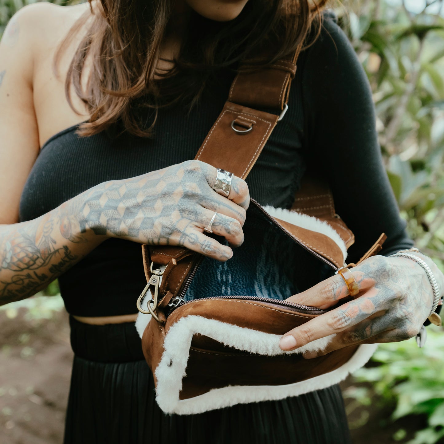 WANDER CROSSBODY BAG + WIDE ADJUSTABLE STRAP SET - FULL LEATHER WITH SHEARLING - NOUBOCK