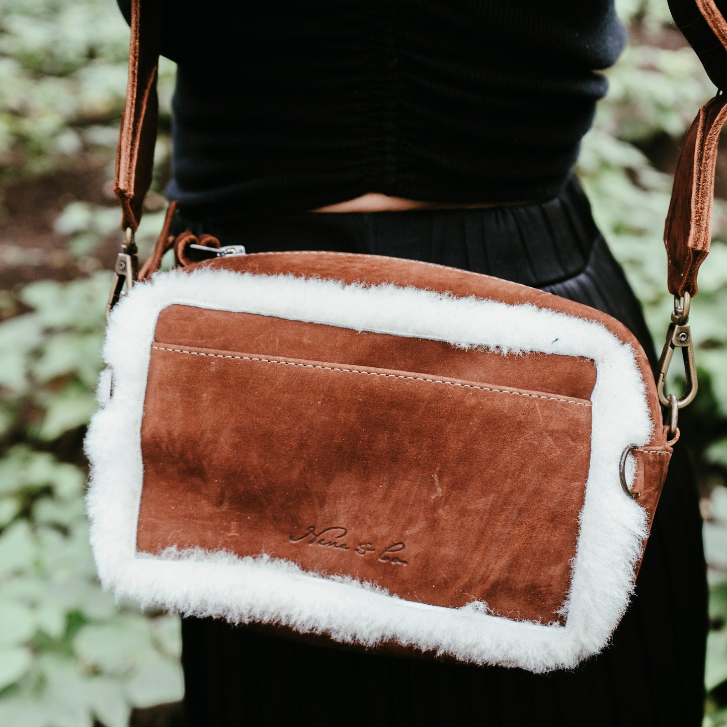 WANDER CROSSBODY BAG + WIDE ADJUSTABLE STRAP SET - FULL LEATHER WITH SHEARLING - NOUBOCK