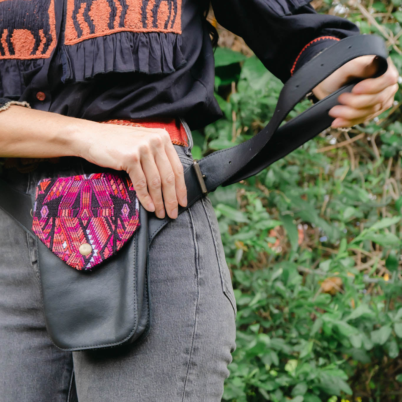 HIP SATCHEL - OOAK HUIPIL - BLACK - NO. 15304