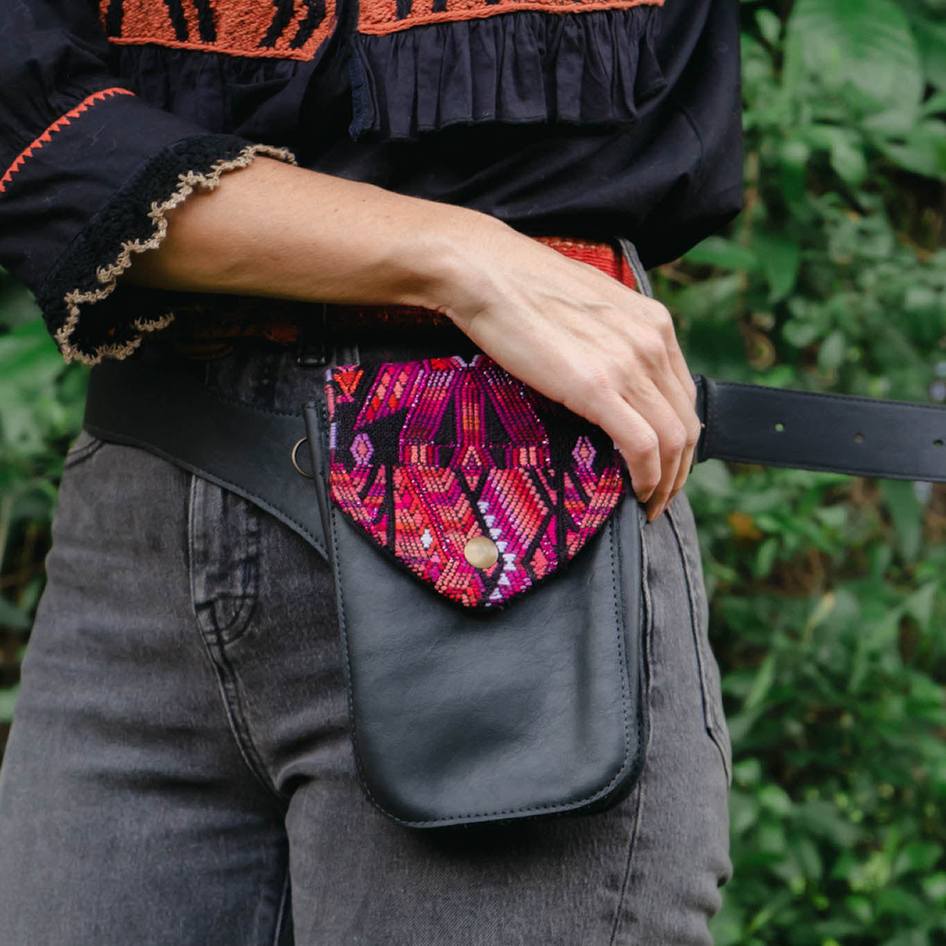 HIP SATCHEL - OOAK HUIPIL - BLACK - NO. 15304