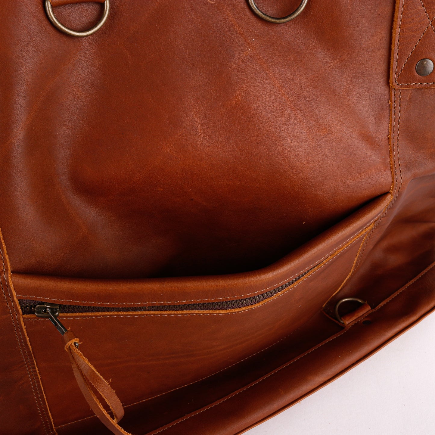 PERFECT WEEKENDER - 10 YEAR ANNIVERSARY - EMBROIDERED LEATHER - PINK - CAFE