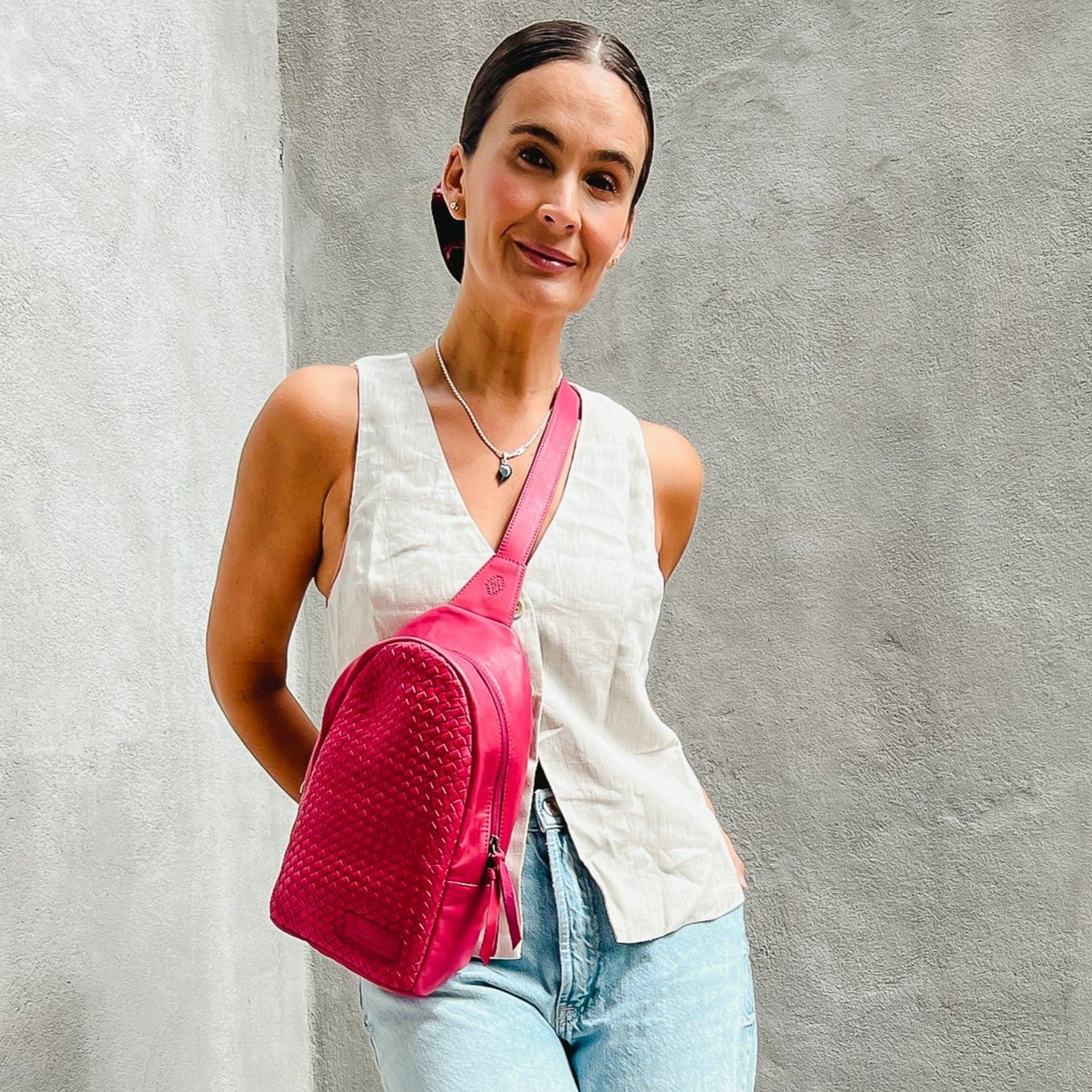 CROSSBODY SLING - MOROCCO WOVEN LEATHER - FLAMINGO
