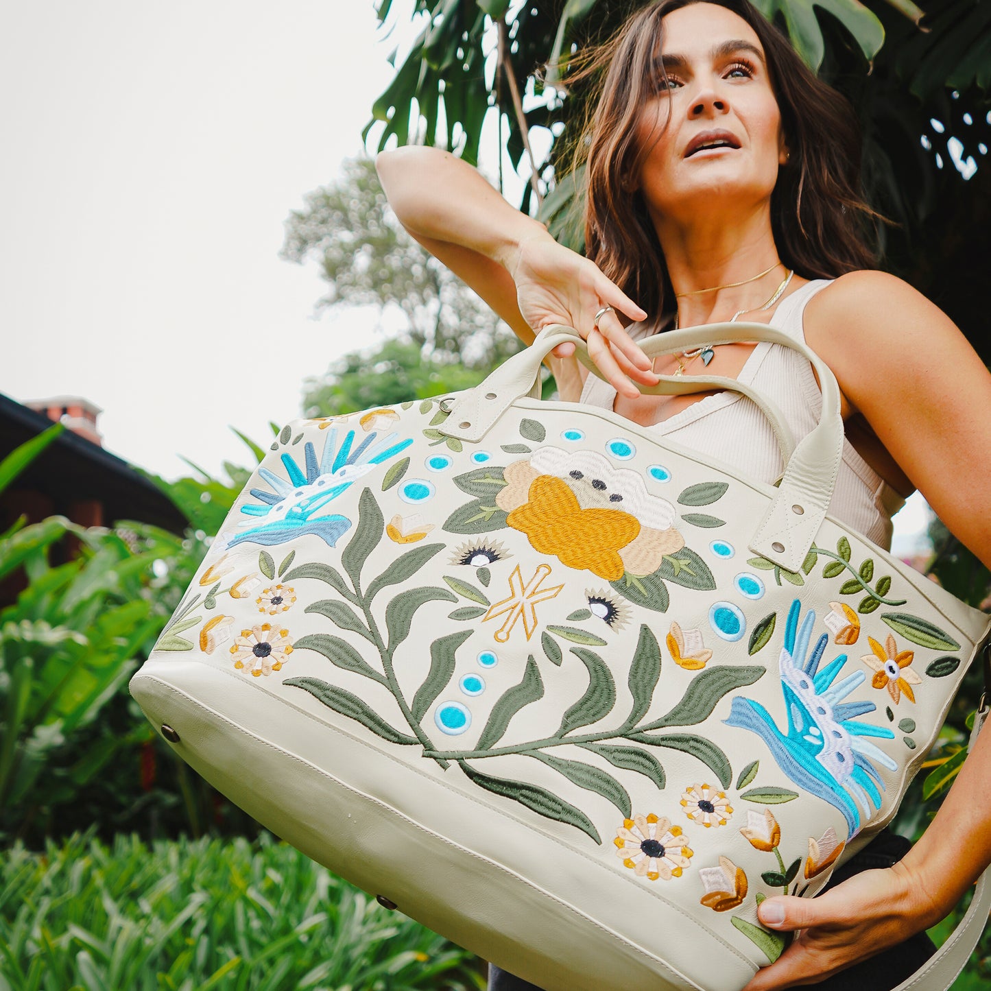 PERFECT WEEKENDER - 10 YEAR ANNIVERSARY - EMBROIDERED LEATHER - AZURE - BONE