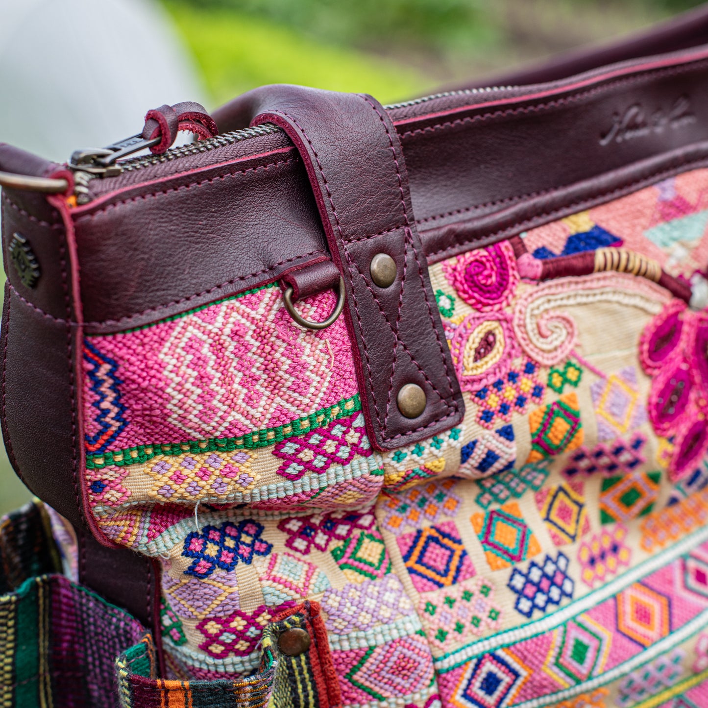 THE PERFECT BAG - OOAK HUIPIL - VINO TINTO - NO. 17572