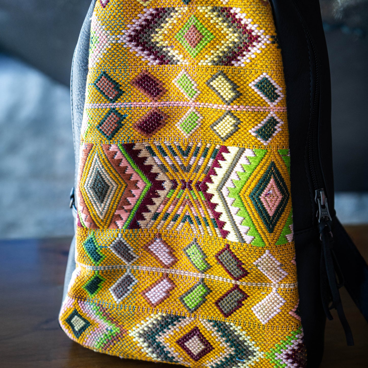CROSSBODY SLING 2.0 - LARGE - H&S WHEAT - BLACK - NO. 15108