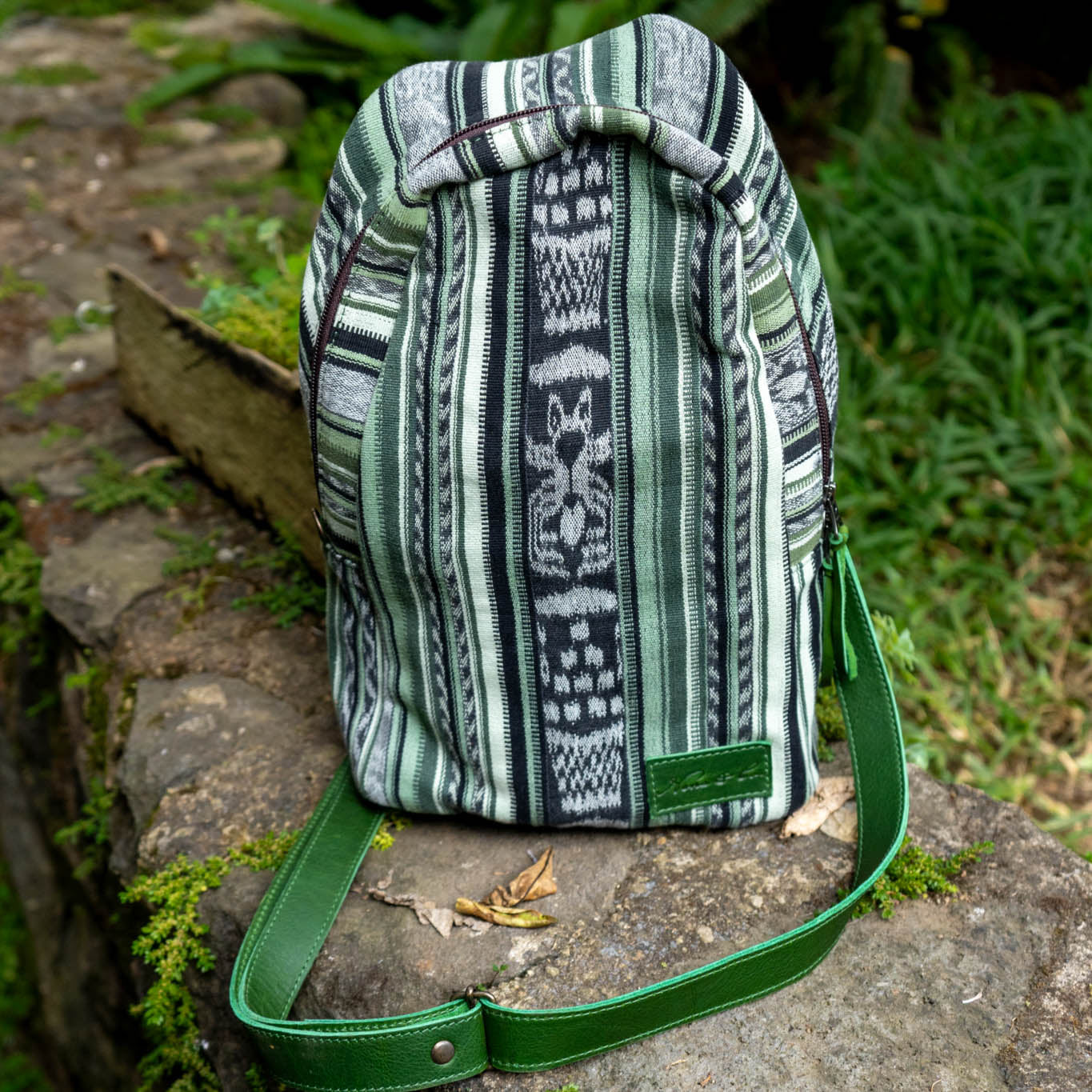 LARGE CROSSBODY SLING - CORTE - EMERALD - NO. 14872