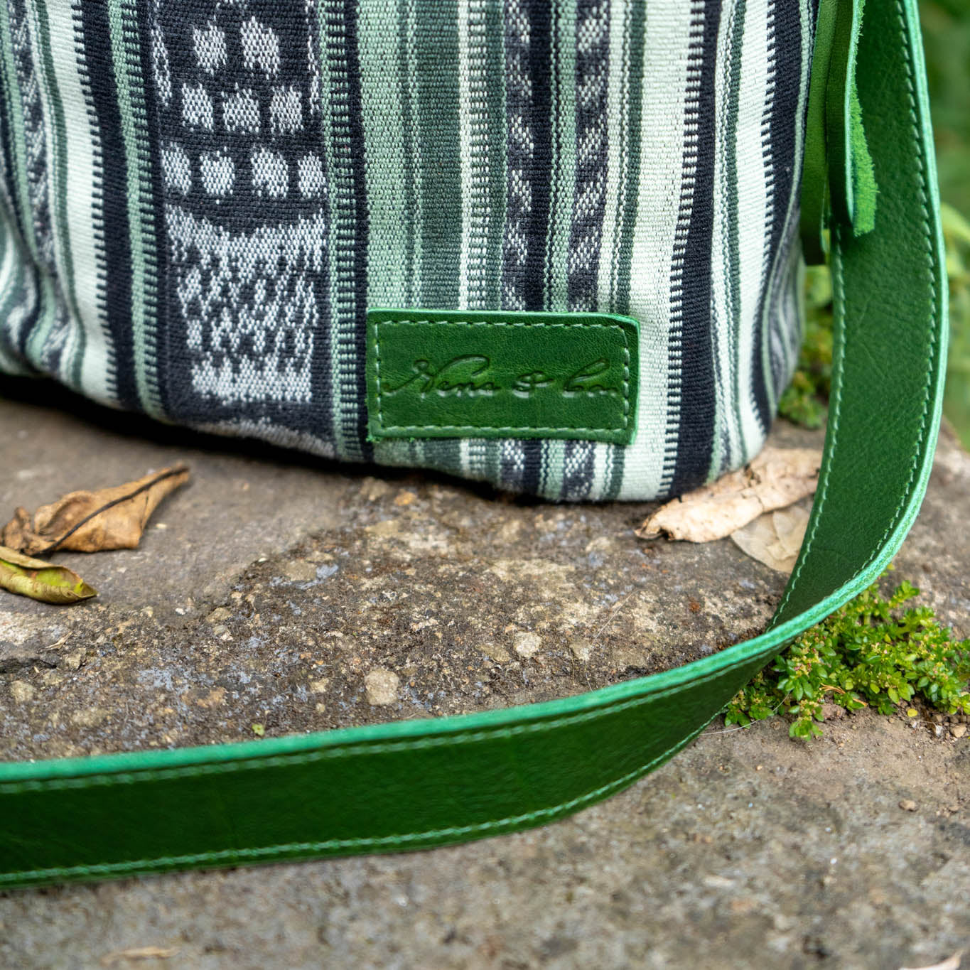 LARGE CROSSBODY SLING - CORTE - EMERALD - NO. 14872