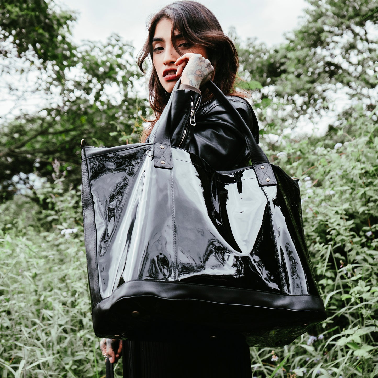 THE PERFECT WEEKENDER - FULL LEATHER COLLECTION - PATENT BLACK