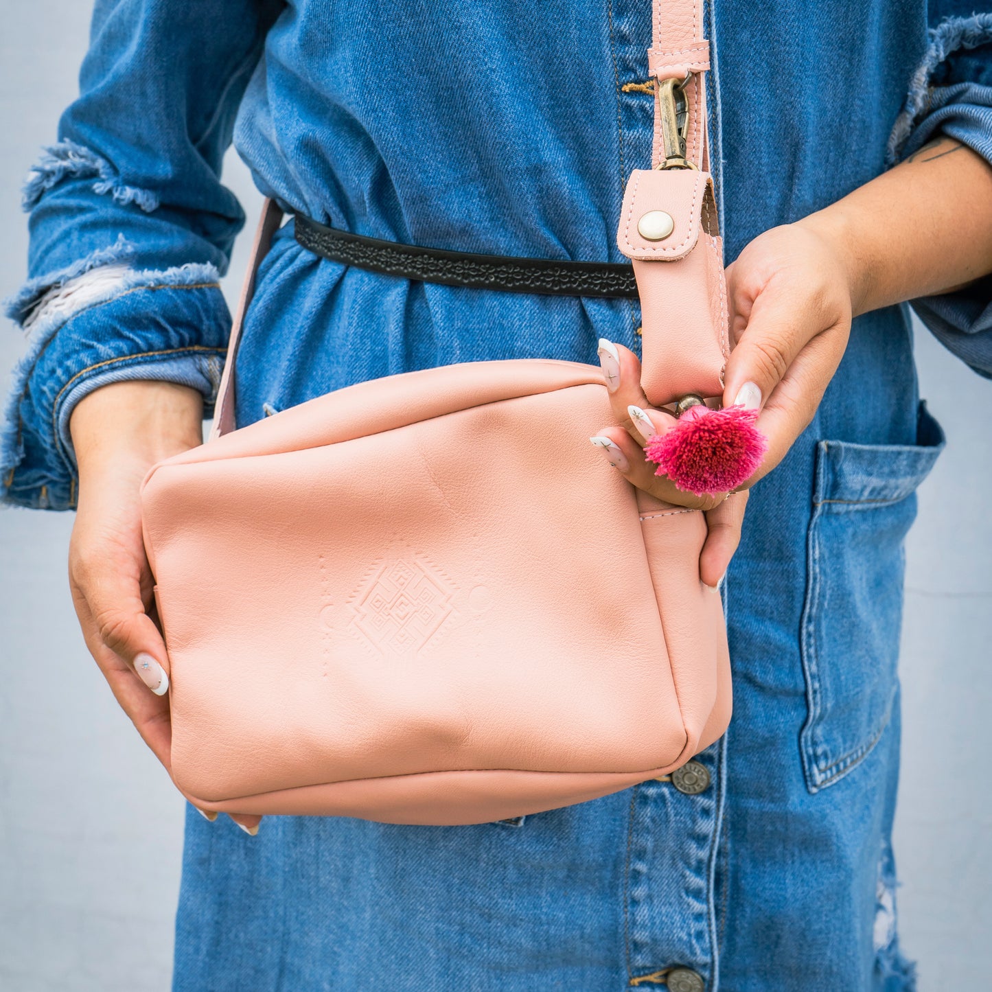THE PERFECT WET BAG - SMALL - BREAST CANCER AWARENESS CAPSULE - FULL LEATHER - ROSE PINK