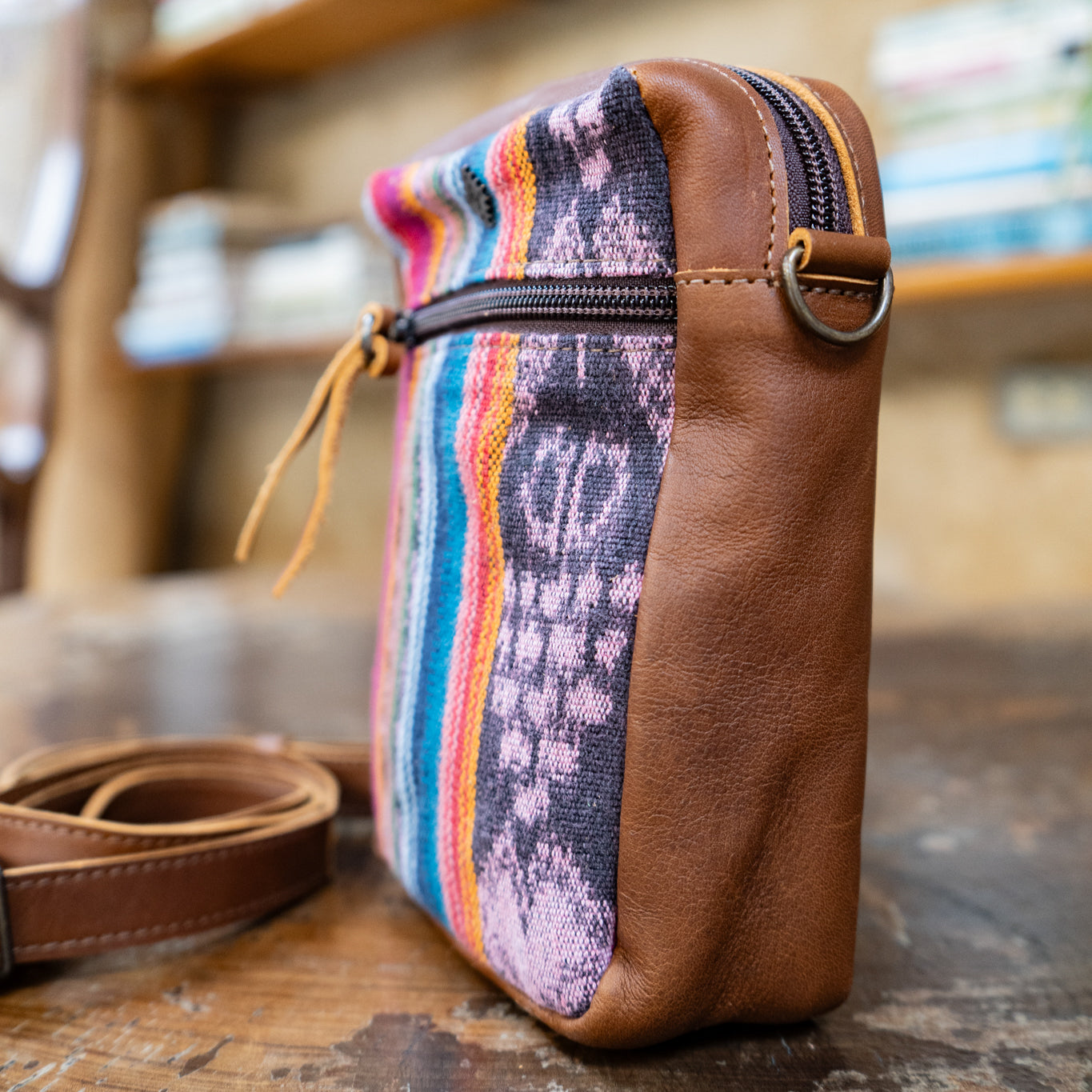CROSSBODY TRAVEL BAG - CORTE - CAFE - NO. 13864