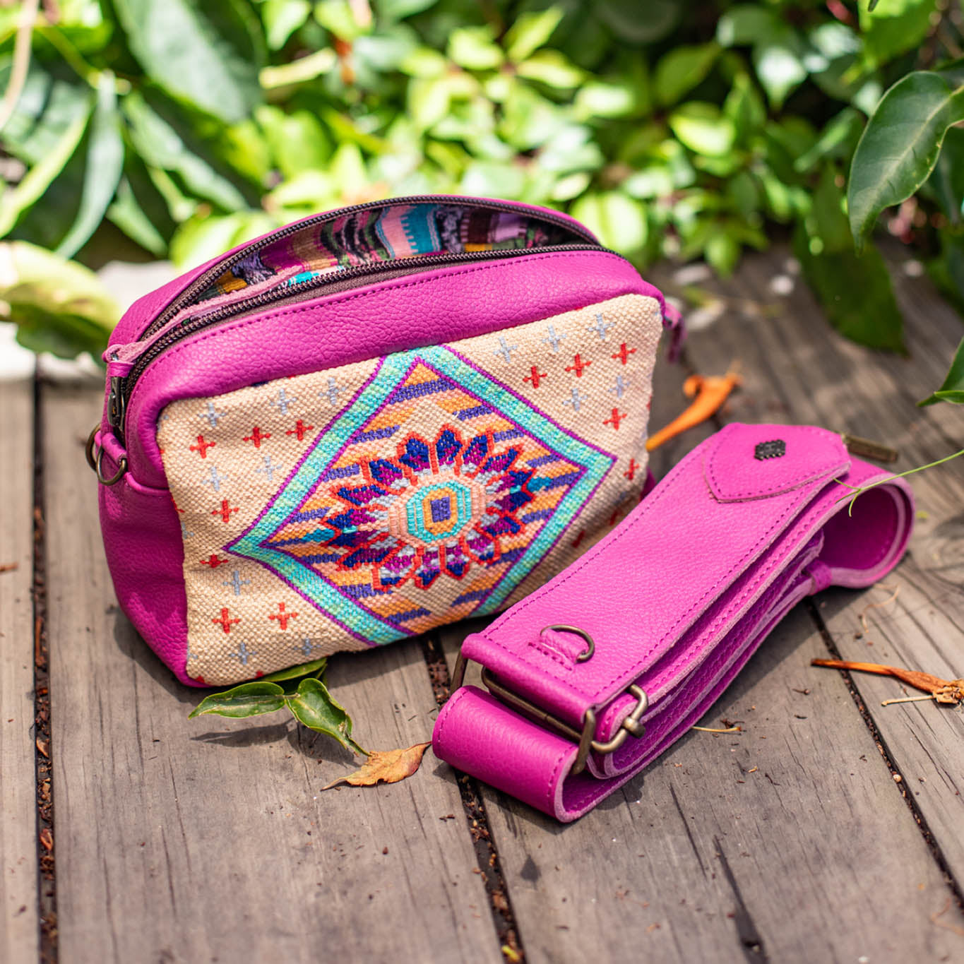 WANDER CROSSBODY SET - H&S PANEL - BABY RHINO - NO. 17359