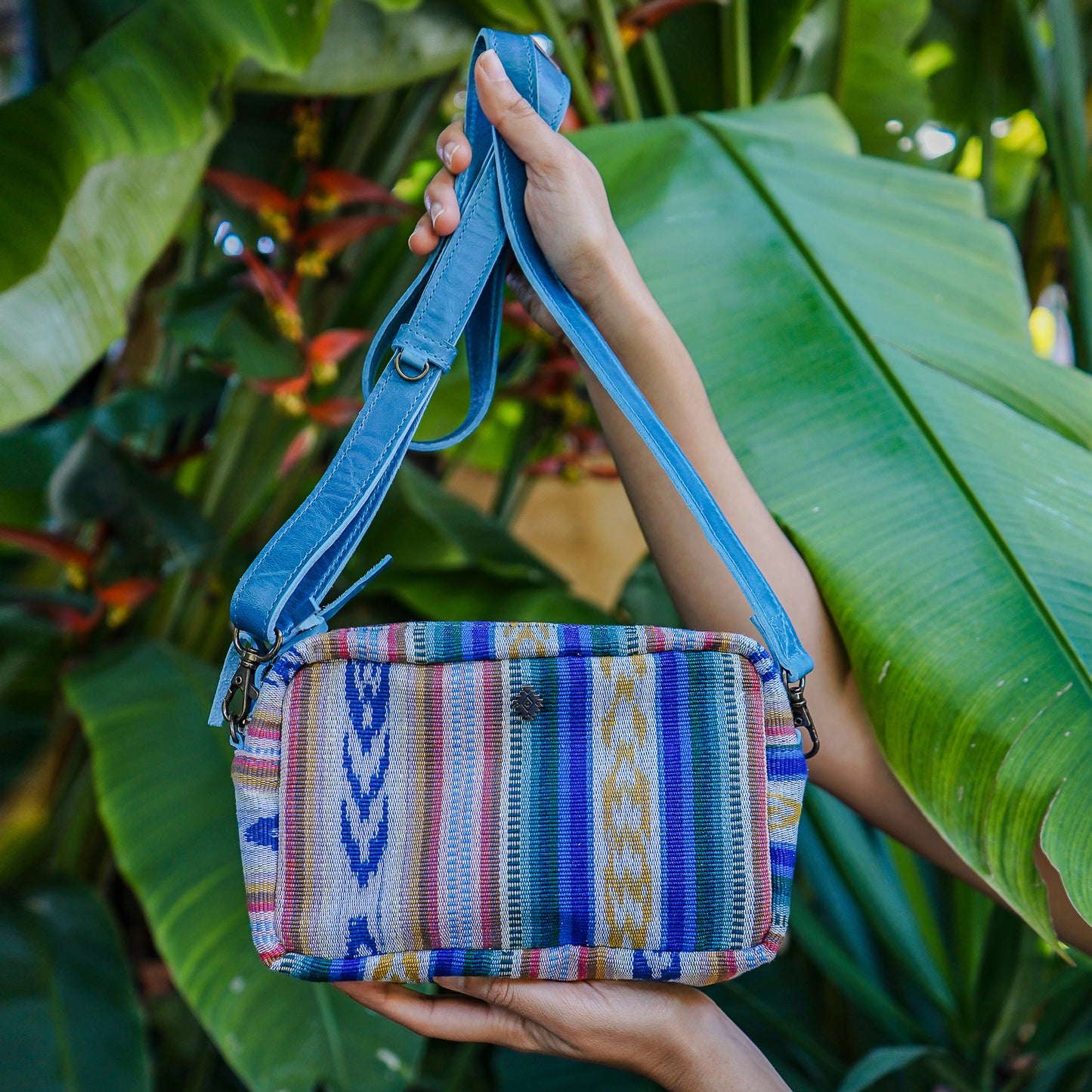 WANDER CROSSBODY BAG - DUNA AZUL - CERULEAN
