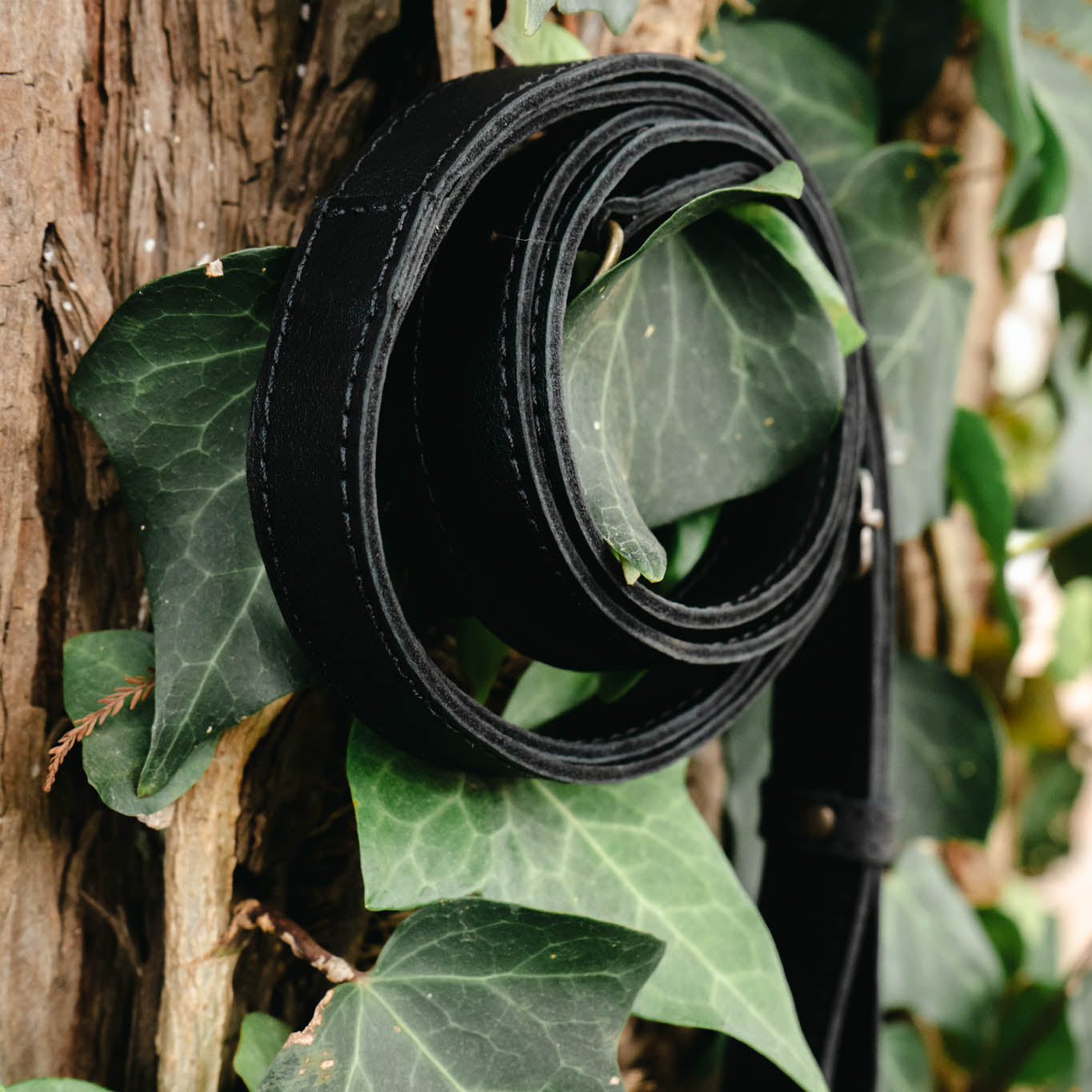VIVI ADJUSTABLE BAG STRAP - BLACK *EXTENDED SHIP WINDOW*