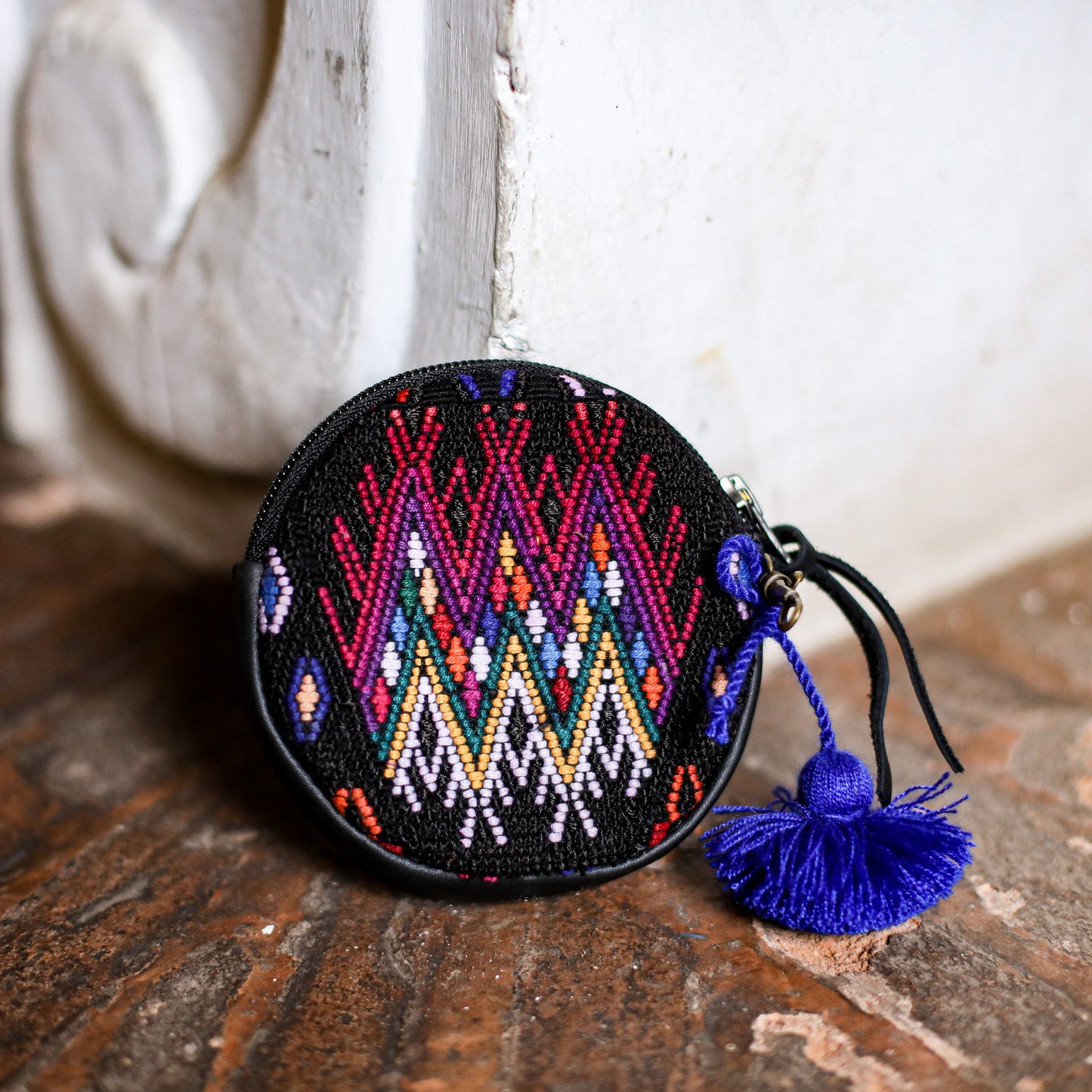 CIRCLE COIN PURSE - OOAK HUIPIL - BLACK - NO. 19042