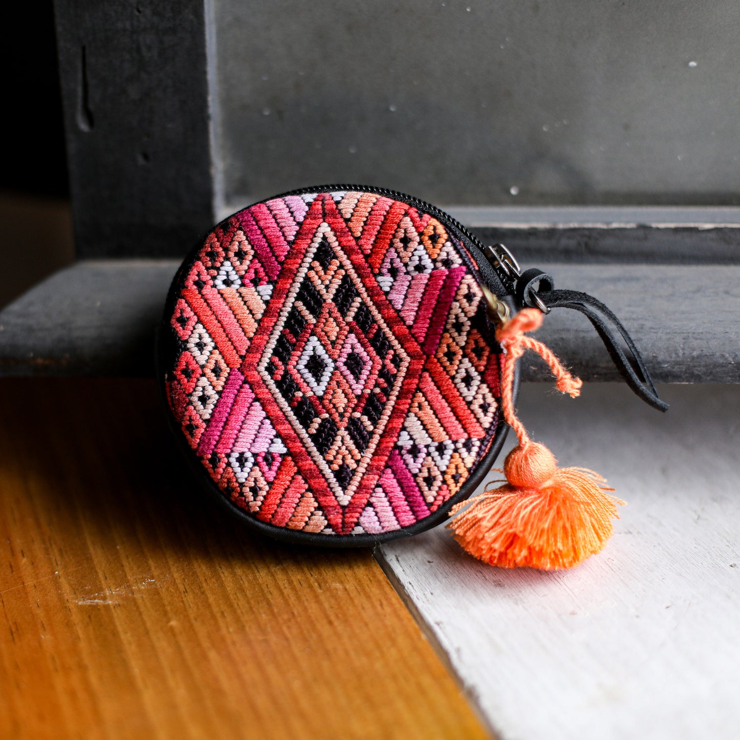 CIRCLE COIN PURSE - OOAK HUIPIL - BLACK - NO. 19048