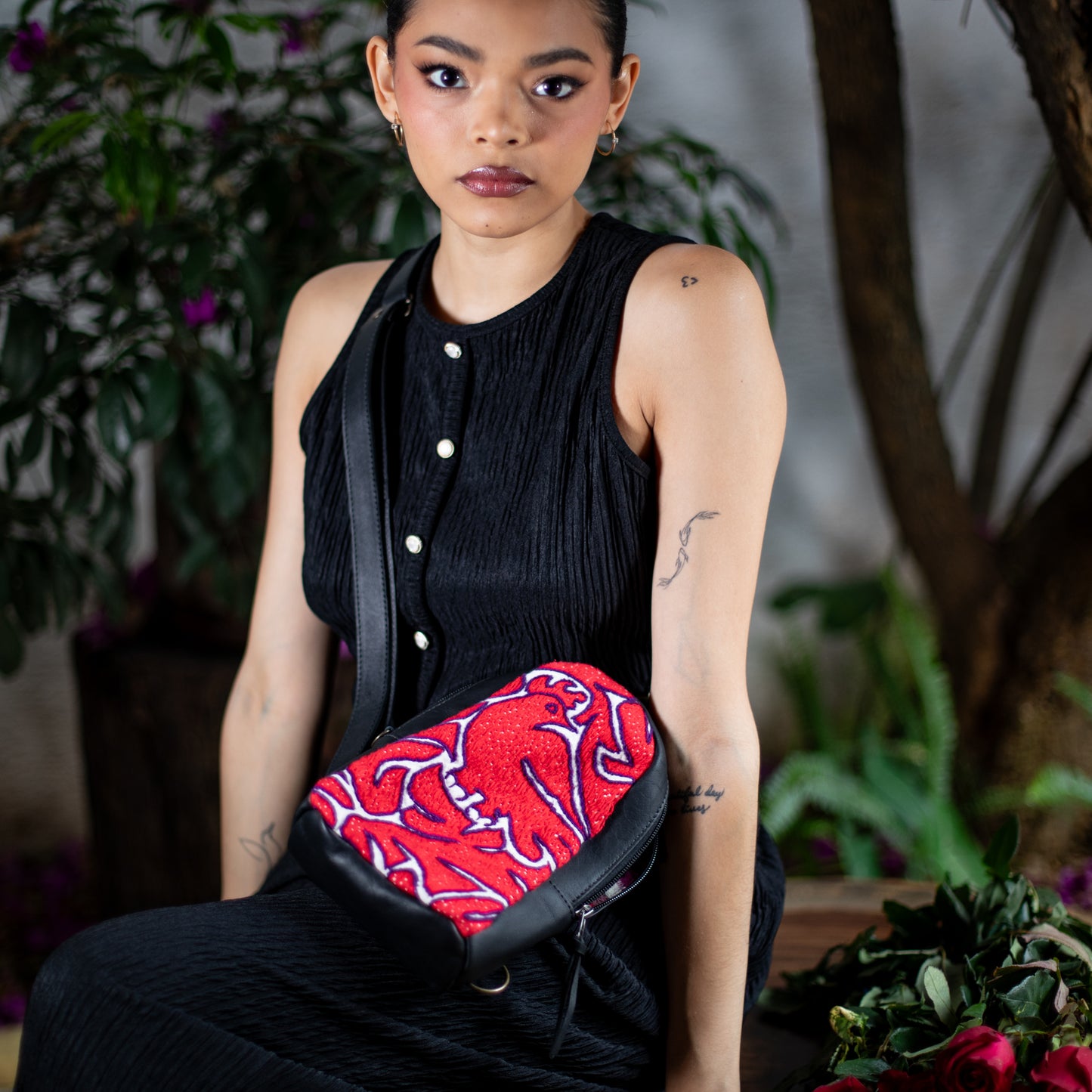 CROSSBODY SLING 2.0 - SMALL - OTOMÍ TEXTILE - BLACK - NO. 18199
