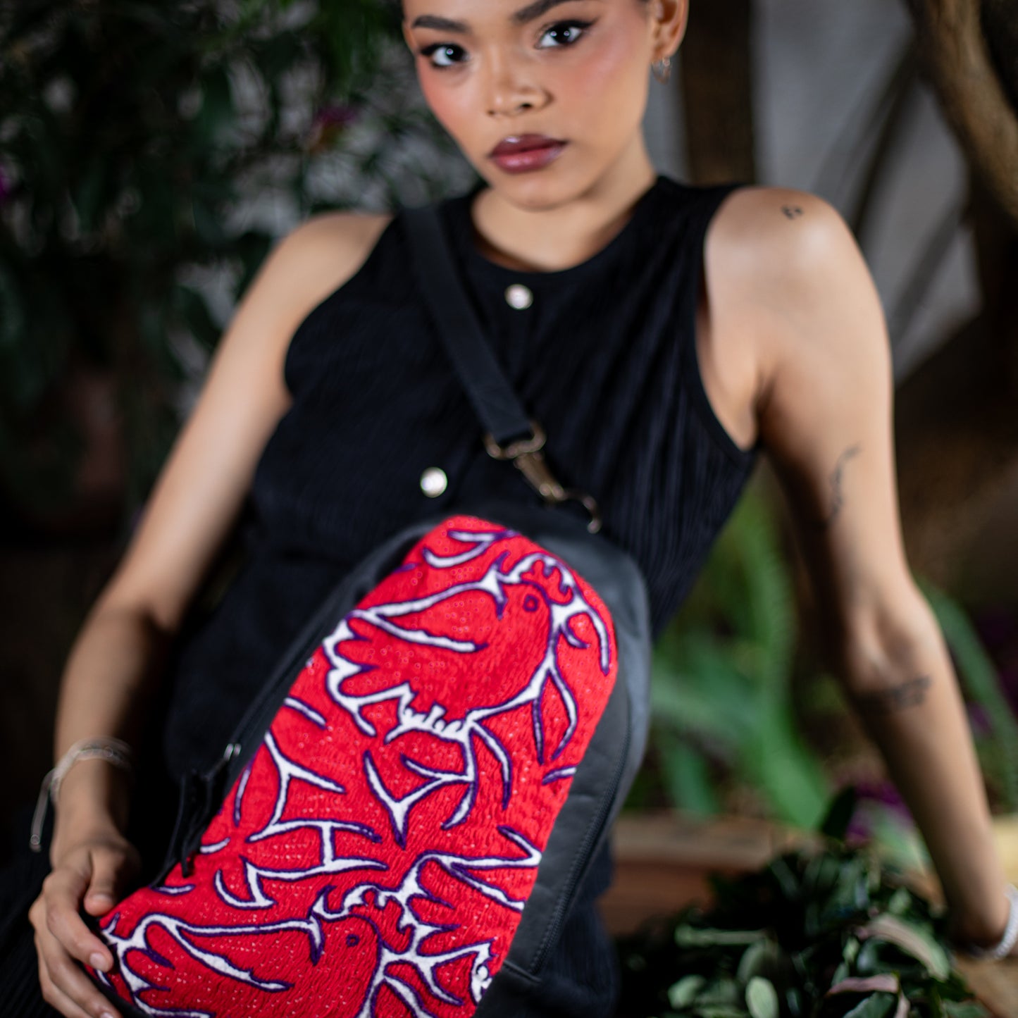 CROSSBODY SLING 2.0 - LARGE - OTOMÍ TEXTILE - BLACK - NO. 18196