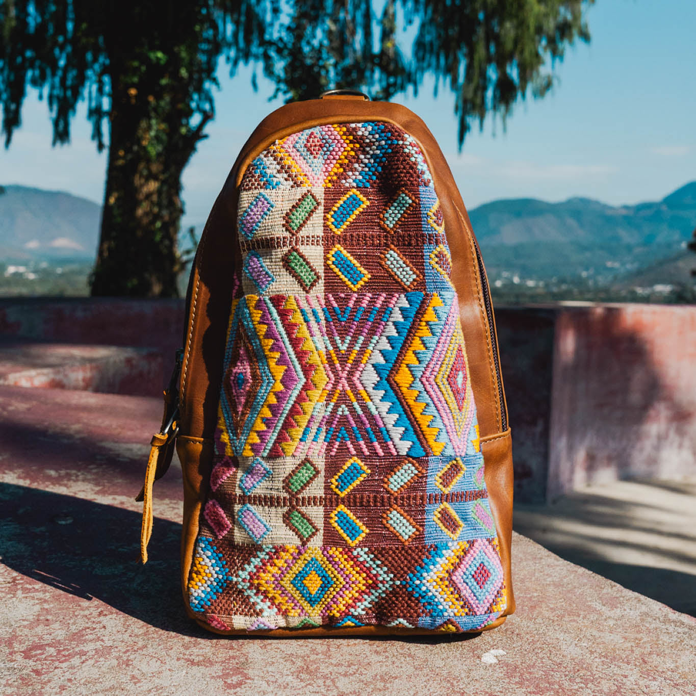 2.0 CROSSBODY SLING - H&S WHEAT - CAFE - NO. 15401