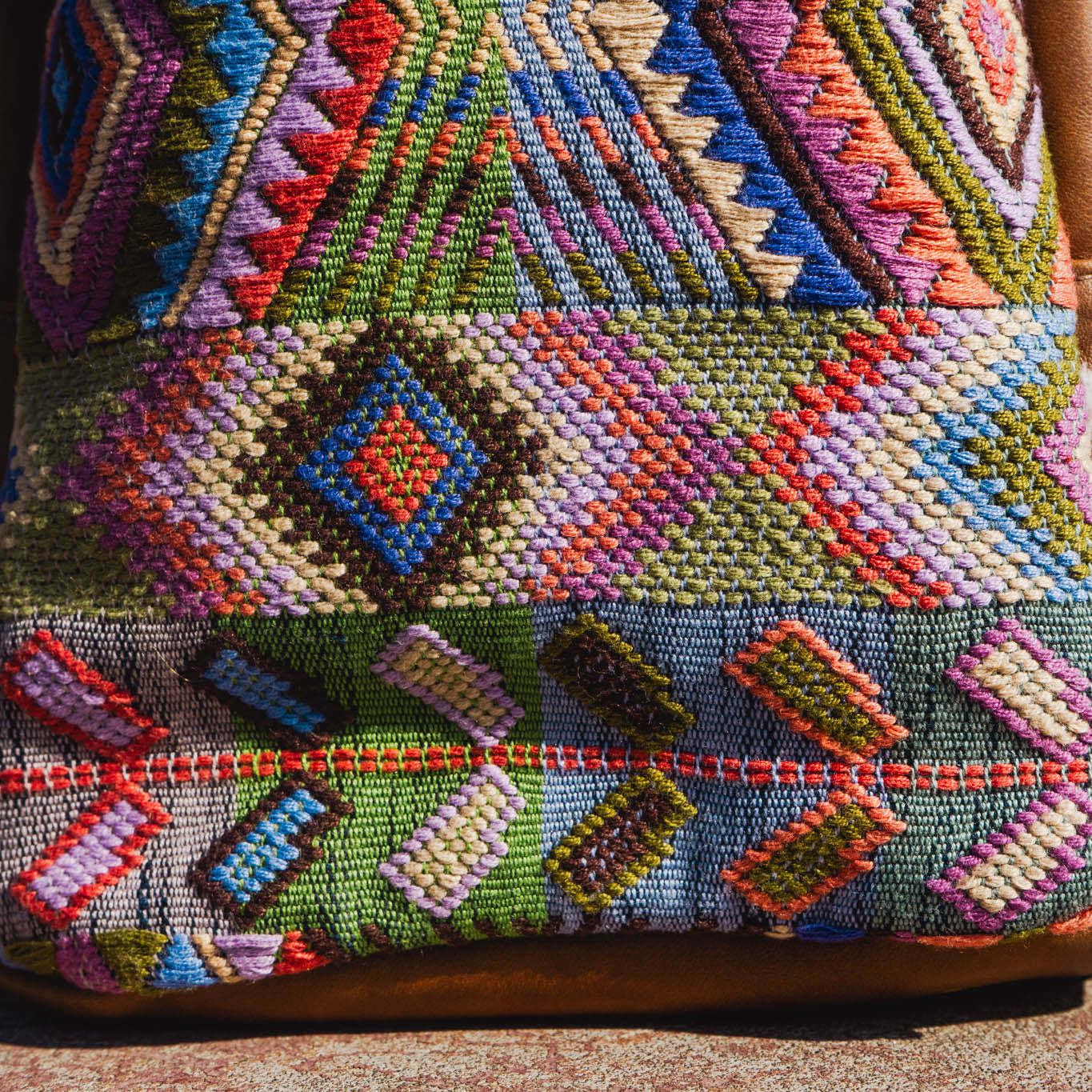 2.0 CROSSBODY SLING - H&S WHEAT - CAFE - NO. 15532