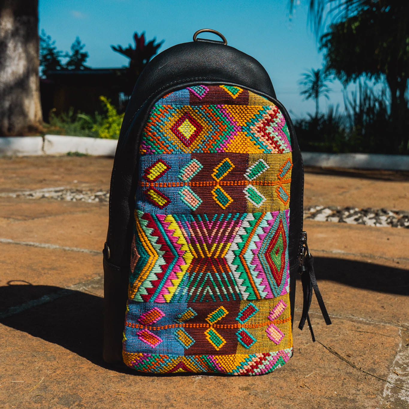 2.0 CROSSBODY SLING - H&S WHEAT - BLACK - NO. 15391