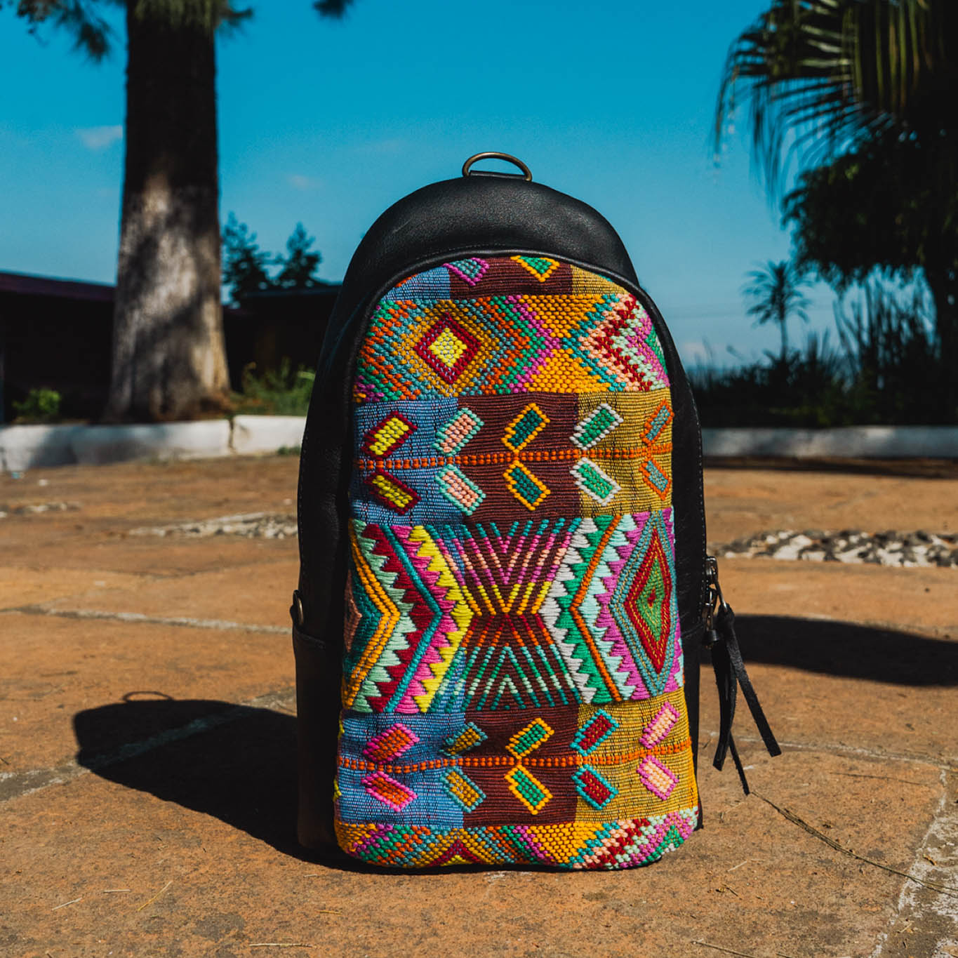 2.0 CROSSBODY SLING - H&S WHEAT - BLACK - NO. 15391