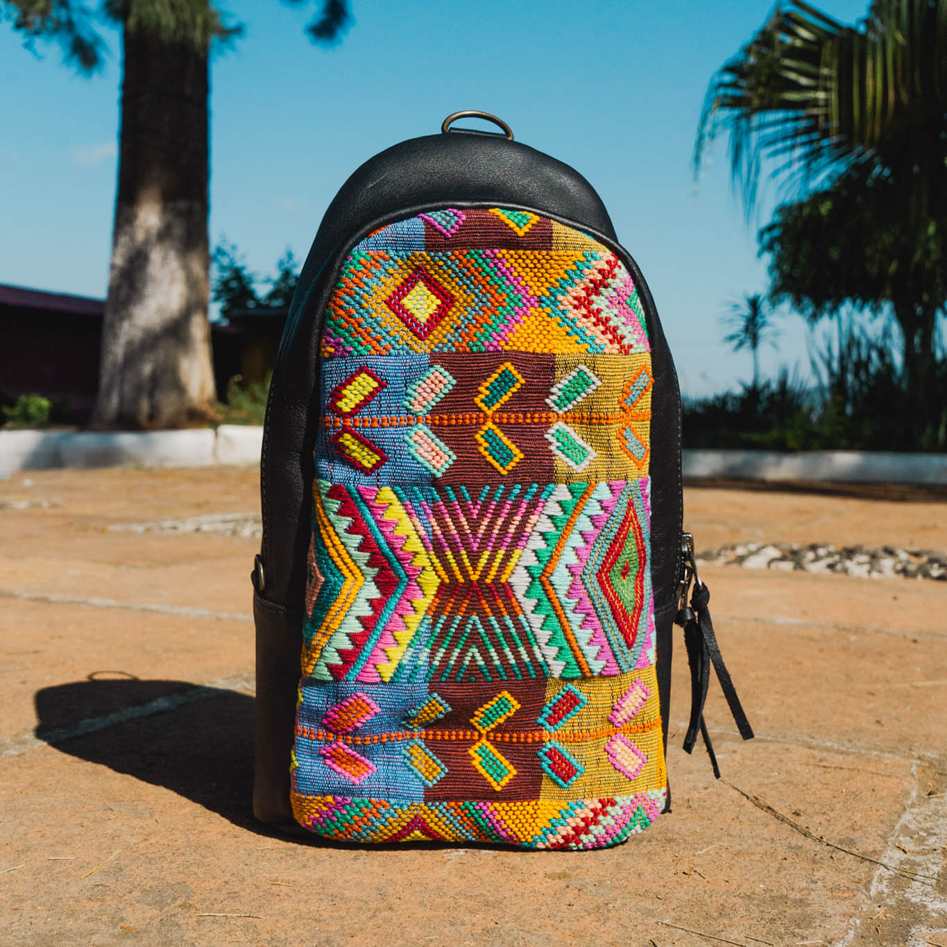 2.0 CROSSBODY SLING - H&S WHEAT - BLACK - NO. 15391