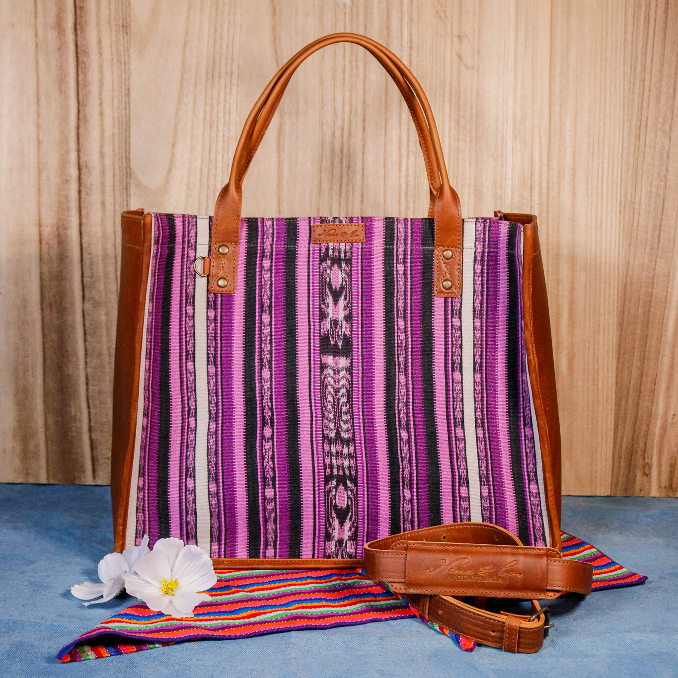 THE PERFECT TRAVEL TOTE - CORTE - CAFE - NO. 16368