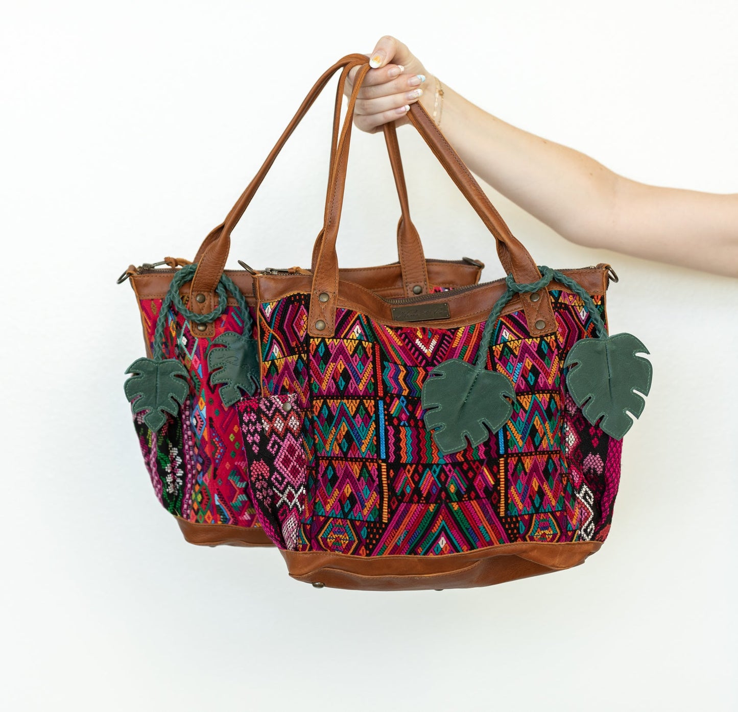 PALM LEAF TASSEL - EVERGREEN LEATHER