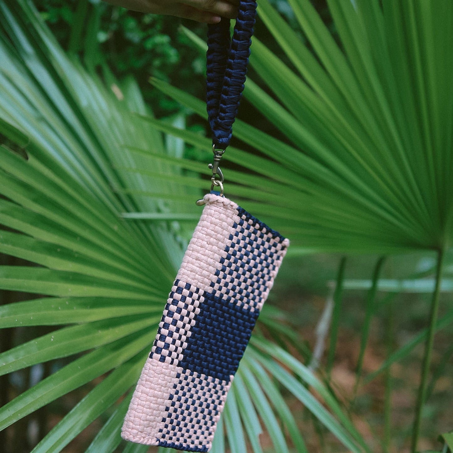 NARRA ZIP WALLET - PHILIPPINES COLLECTION - BLUSH & NAVY
