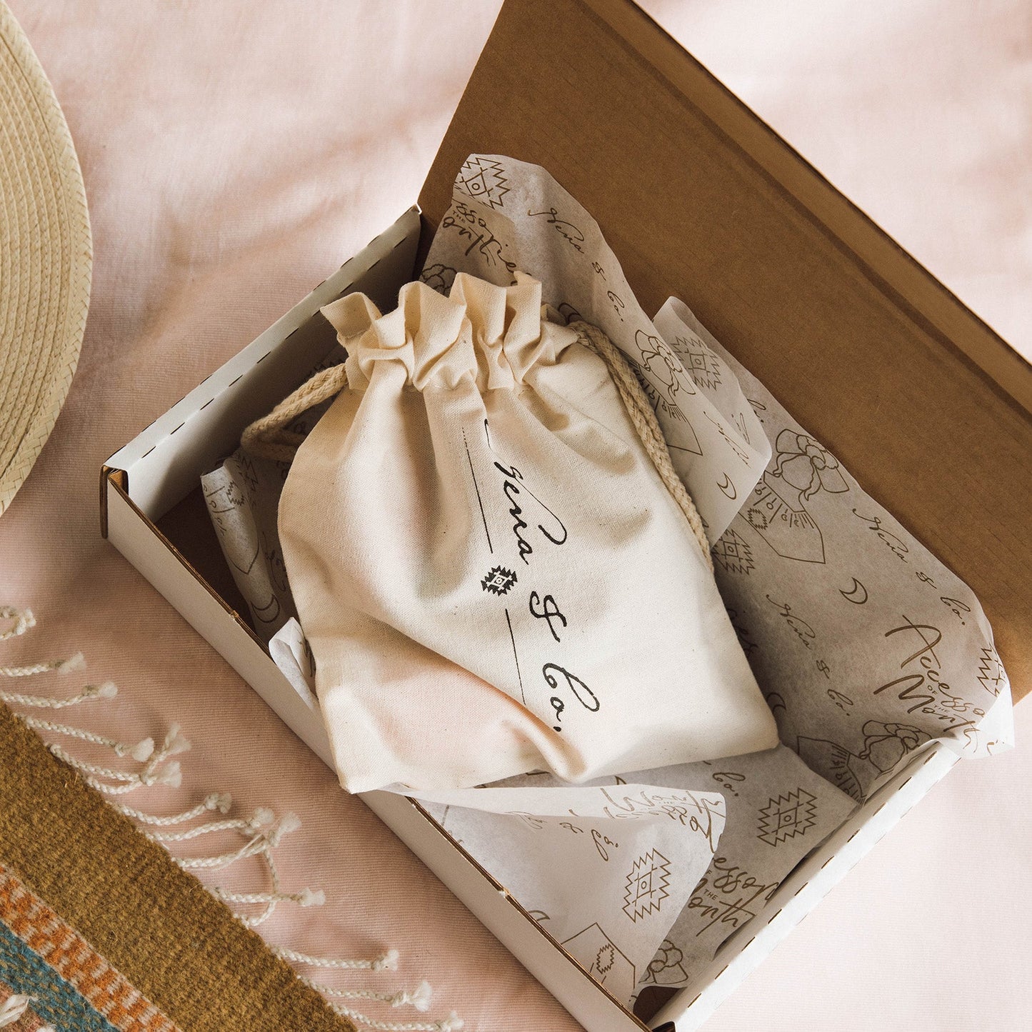 ACCESSORY OF THE MONTH CLUB SUBSCRIPTION
