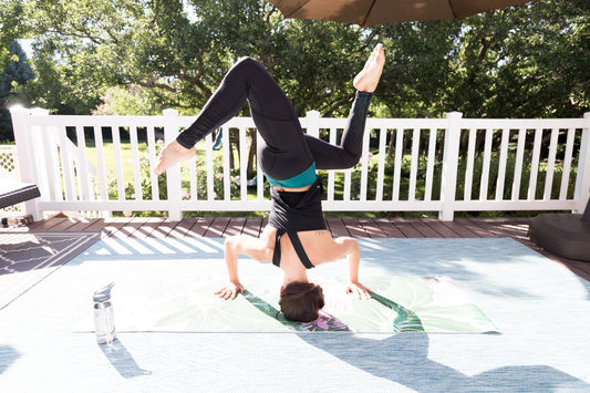 Nena's "It's Fit summer" yoga event