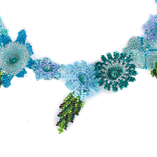 BEADED FLORAL BAG NECKLACE - NO. 18011