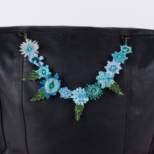 BEADED FLORAL BAG NECKLACE - NO. 18011
