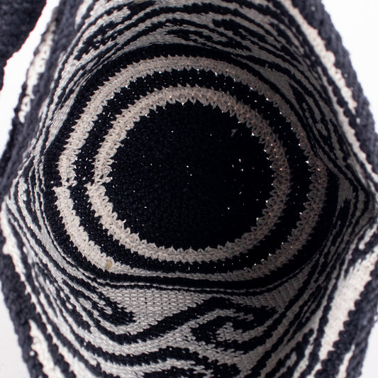 CROCHETED SHOULDER BAG - NO. 18224