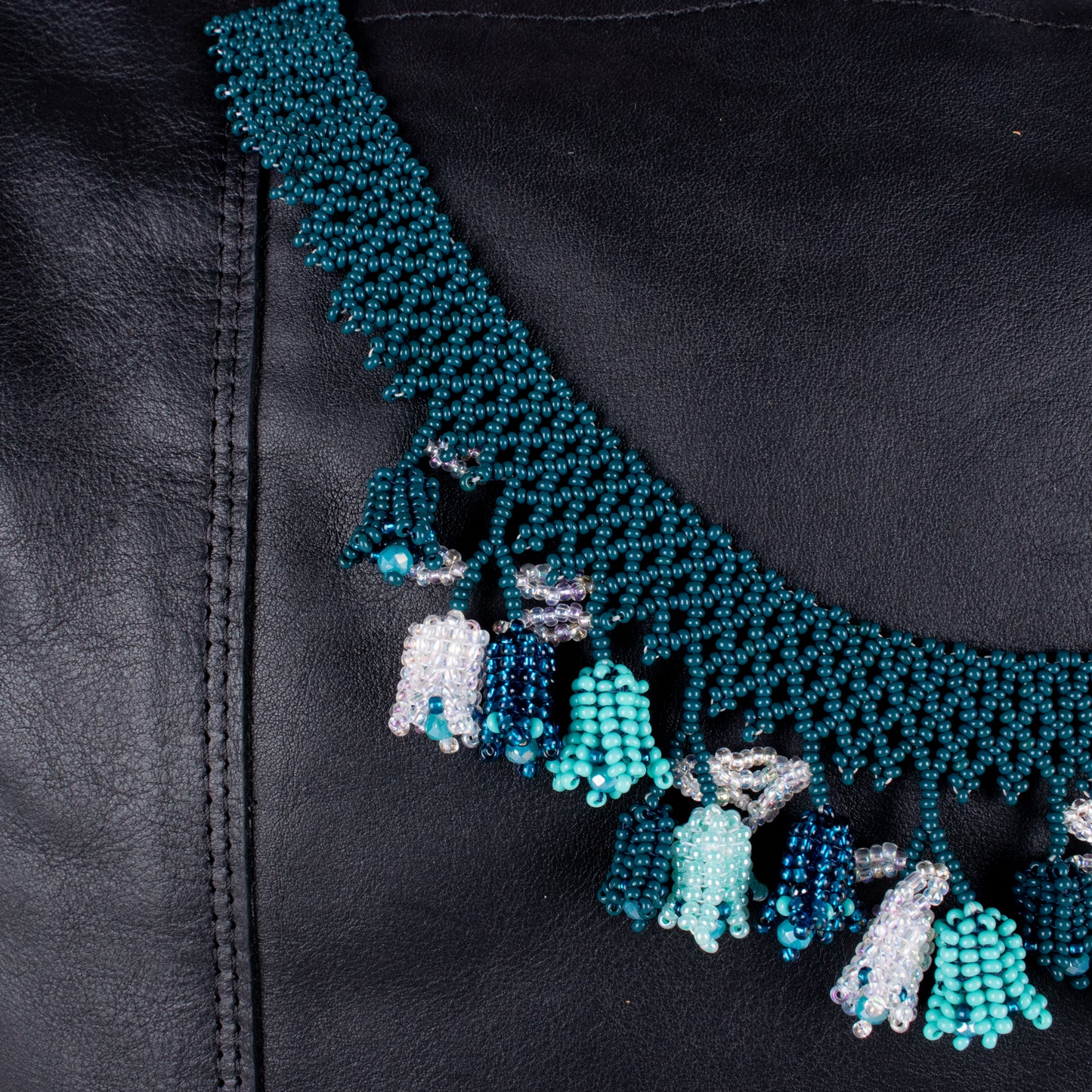 BEADED BUTTERFLY BAG TULIPS - NO. 18247