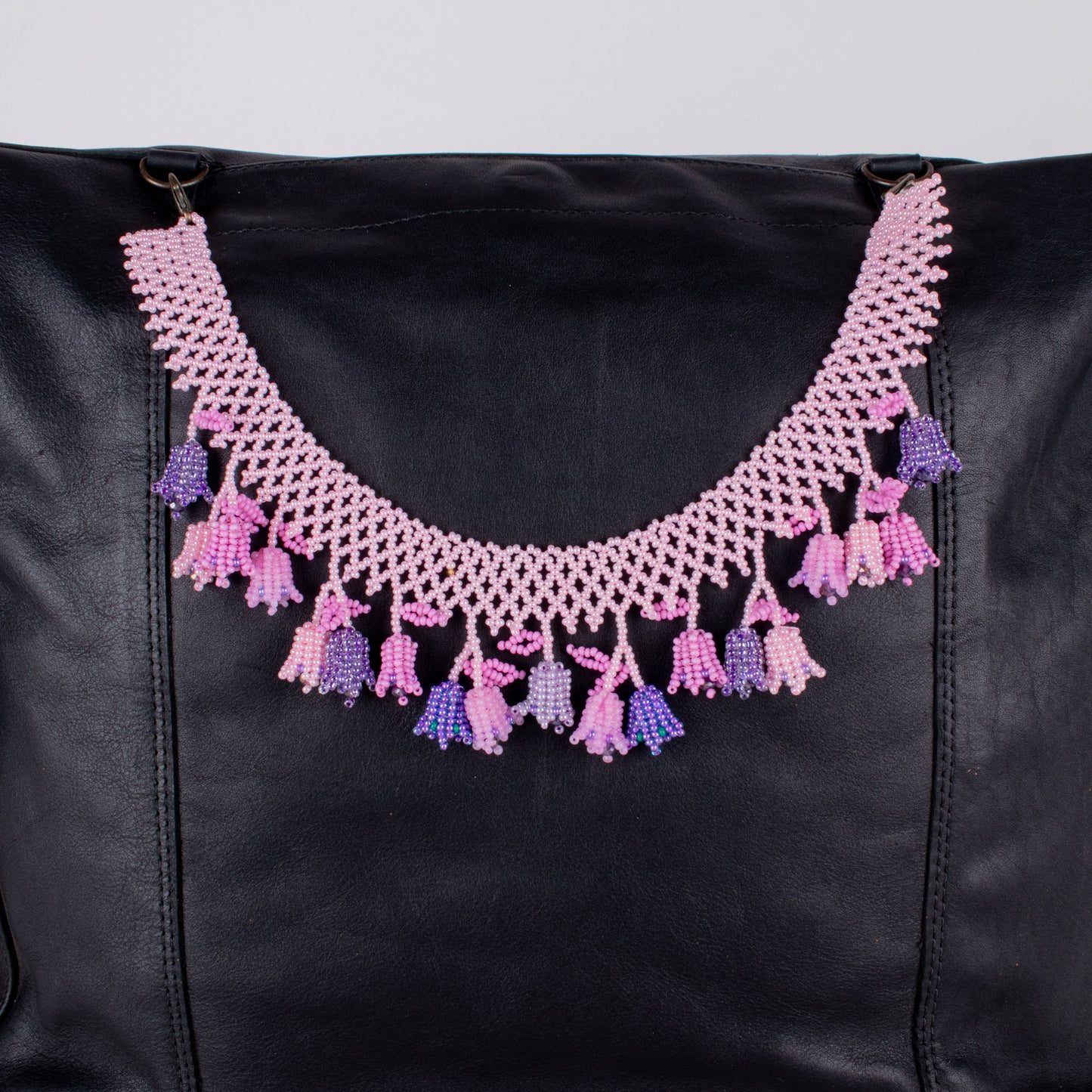BEADED TULIPS BAG NECKLACE - NO. 18250