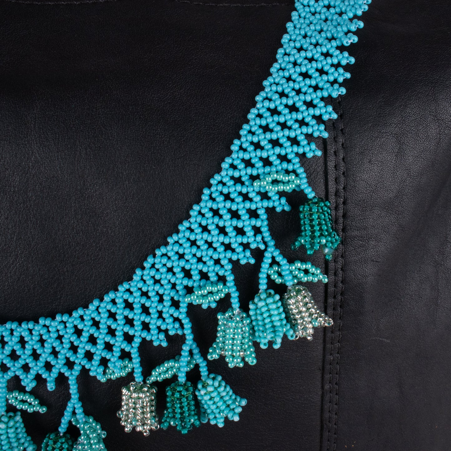 BBEADED TULIPS BAG NECKLACE - NO. 18257